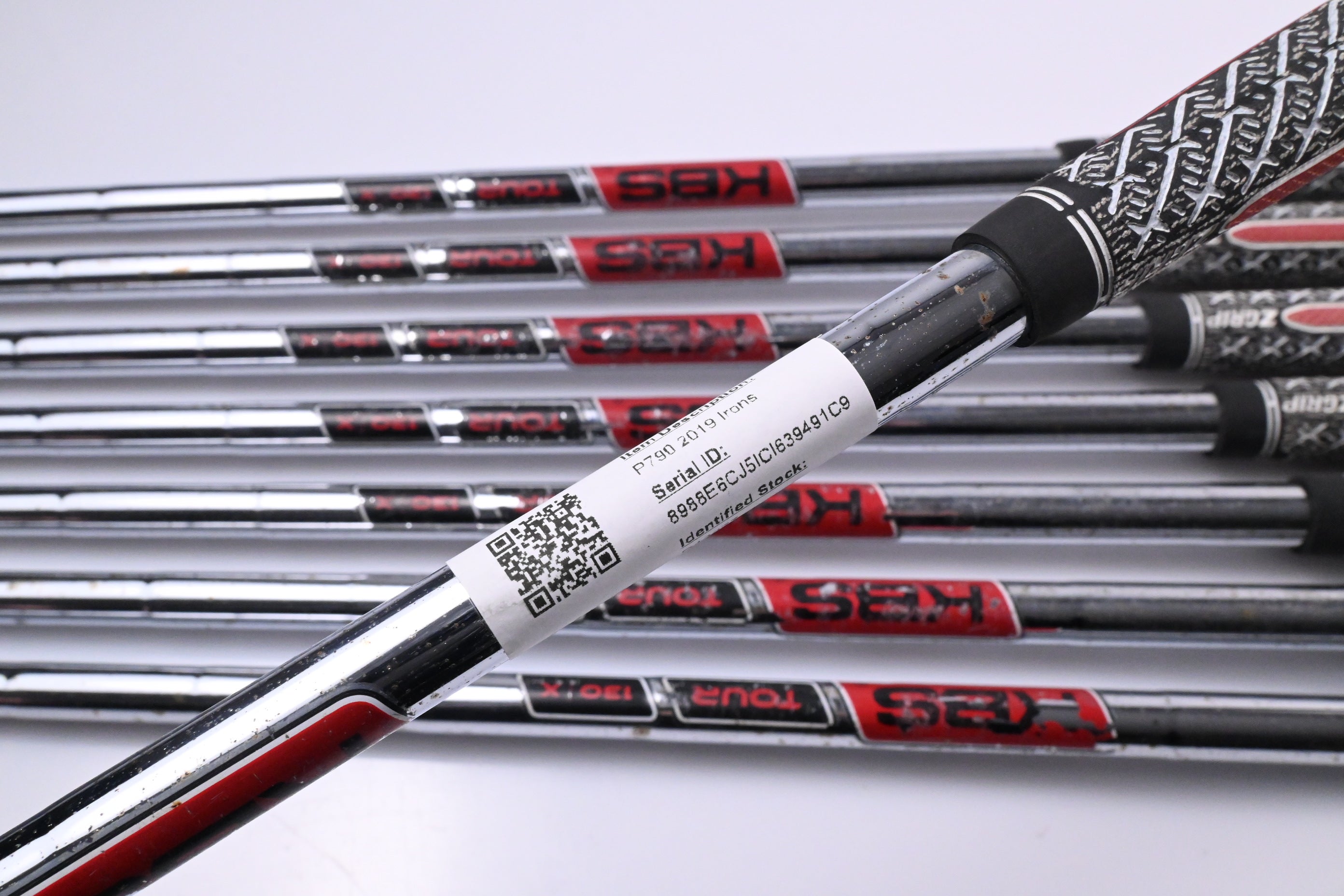 Taylormade P790 2019 Irons / 4-PW+AW / X-Flex KBS Tour 130 Shafts