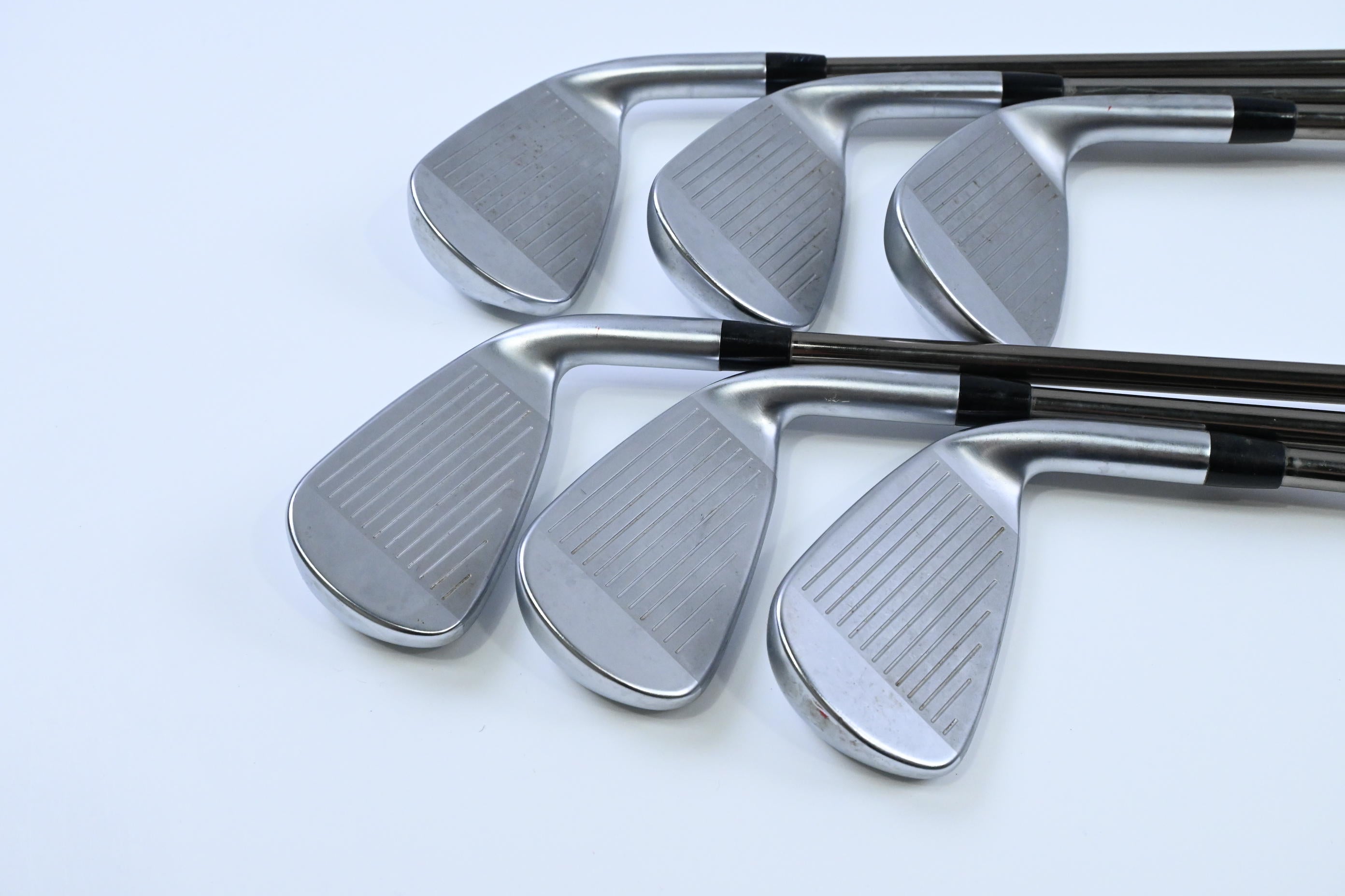 Left Hand Mizuno JPX 923 Hot Metal Irons / 5-PW / Senior Flex UST Recoil 460