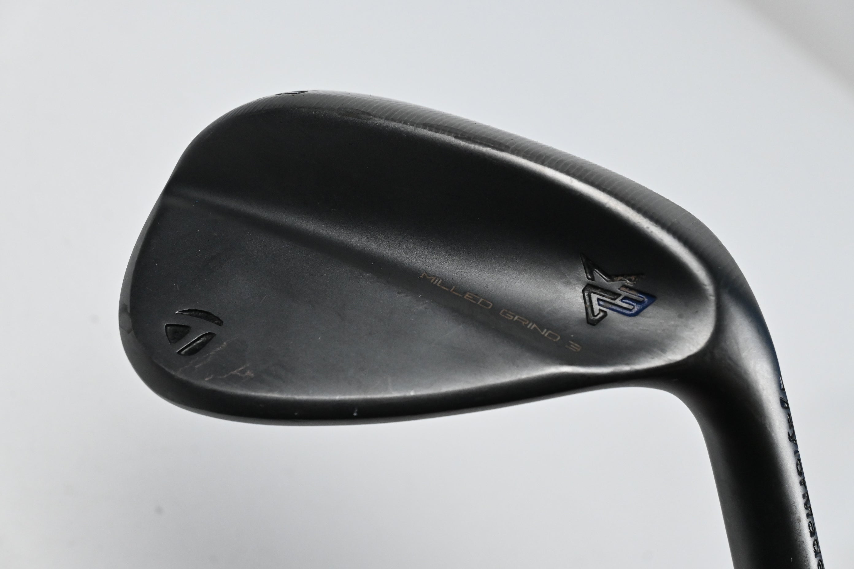 Taylormade Milled Grind 3 Black Gap Wedge / 50 Degree / Stiff Flex Dynamic Gold
