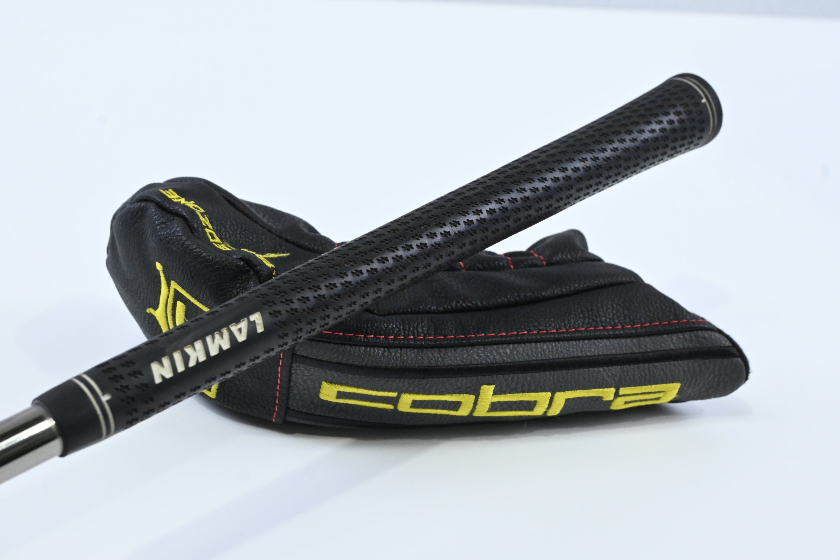 Cobra King Speedzone #3 Hybrid / 19 Degree / Regular Flex UST Recoil ESX 480