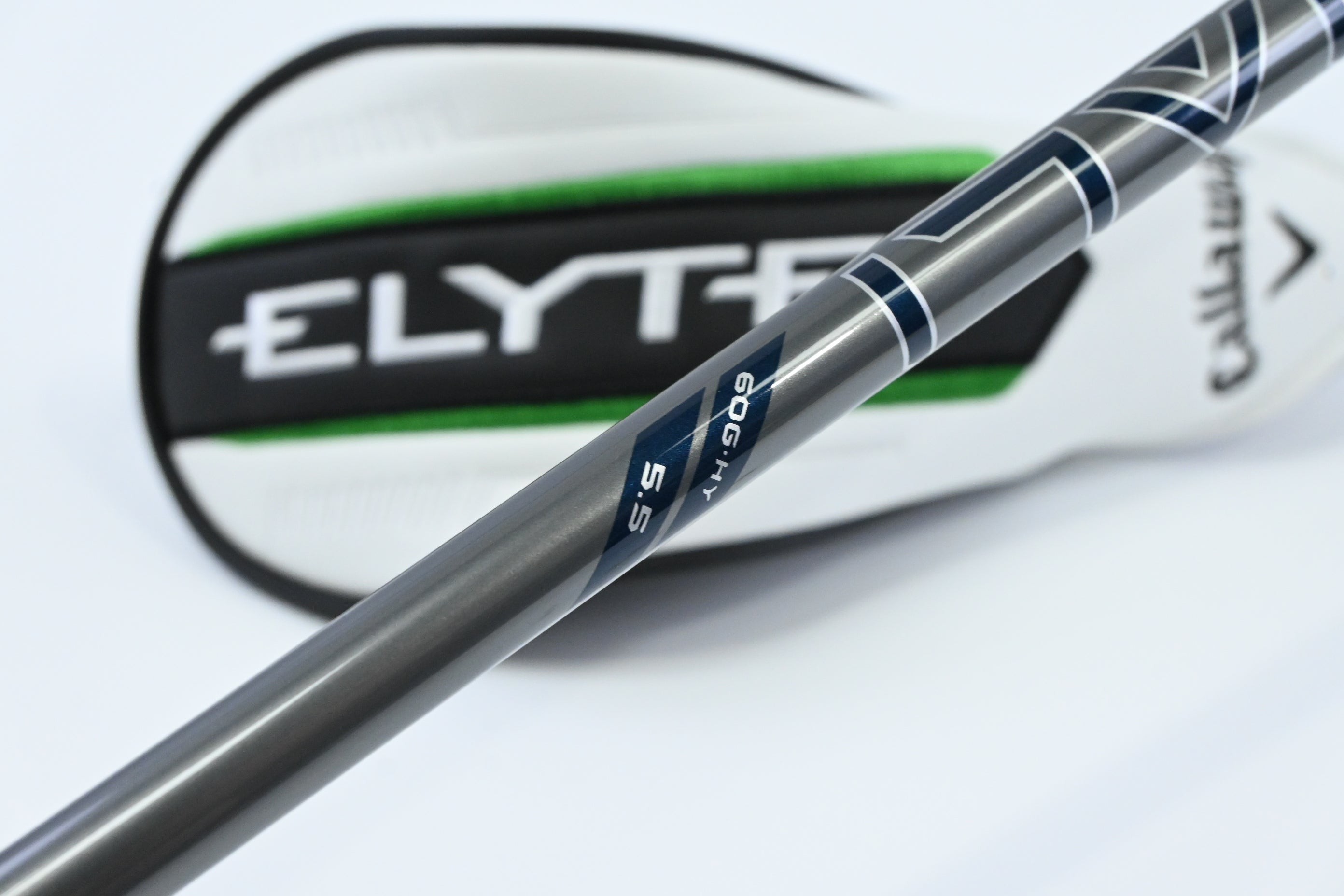Callaway Elyte X #4 Hybrid / 21 Degree / Regular Flex Denali Charcoal 60 Shaft