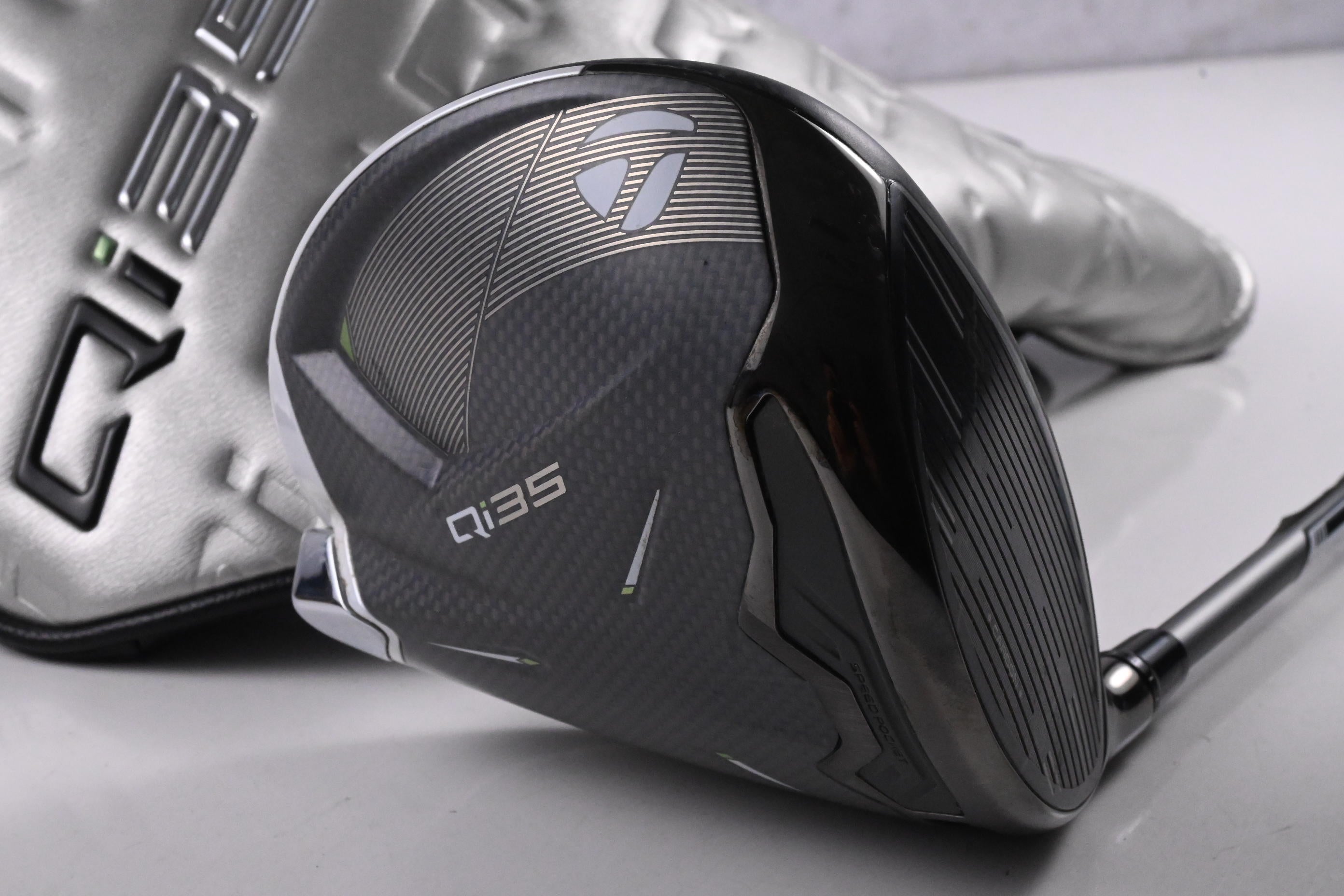 Taylormade Qi35 Max Lite Driver / 12 Degree / Regular Flex Fujikura Air Speeder 50