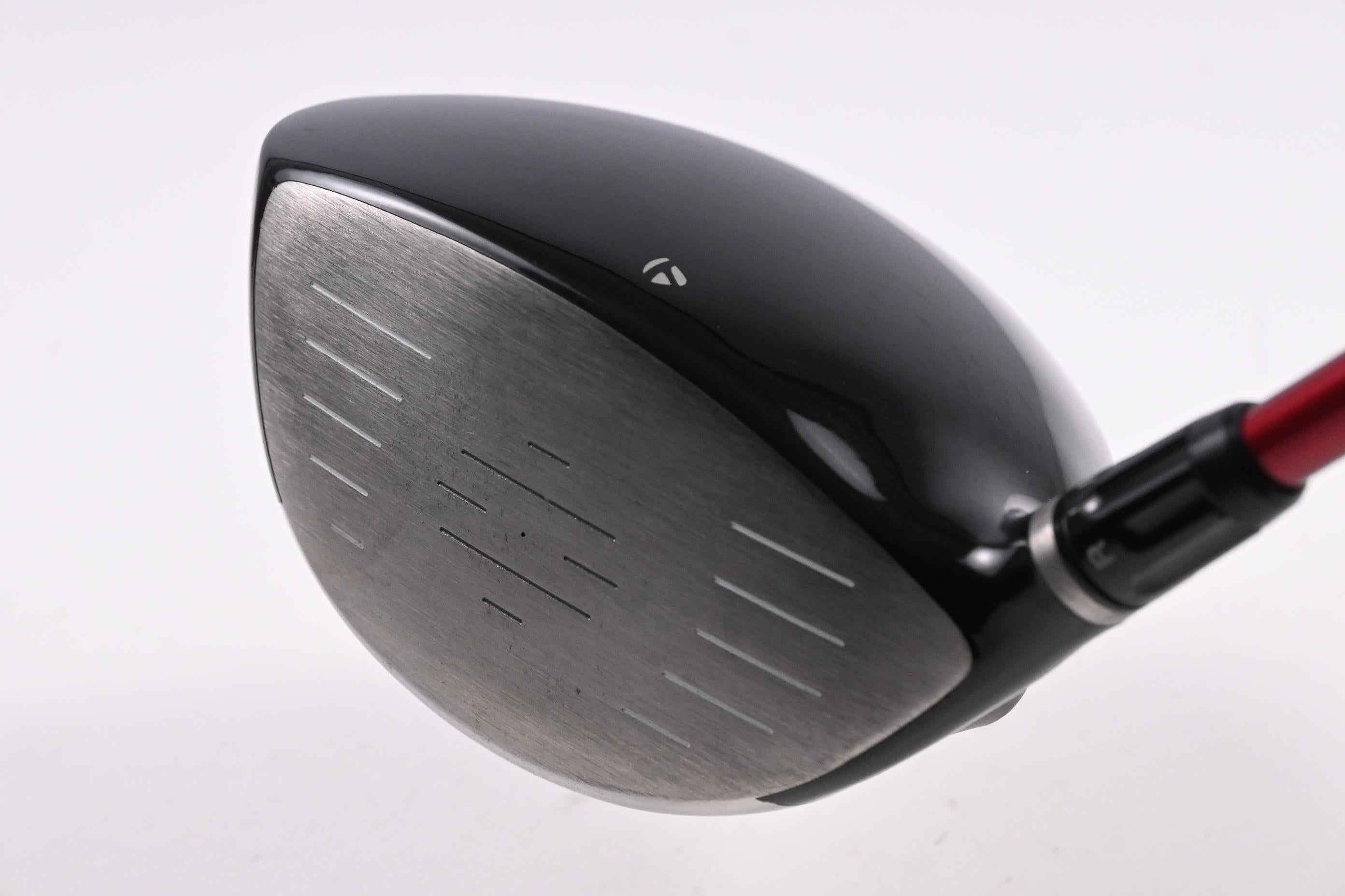 Taylormade R9 Driver / 9.5 Degree / Regular Flex Aldila Voodoo SNV6 Shaft