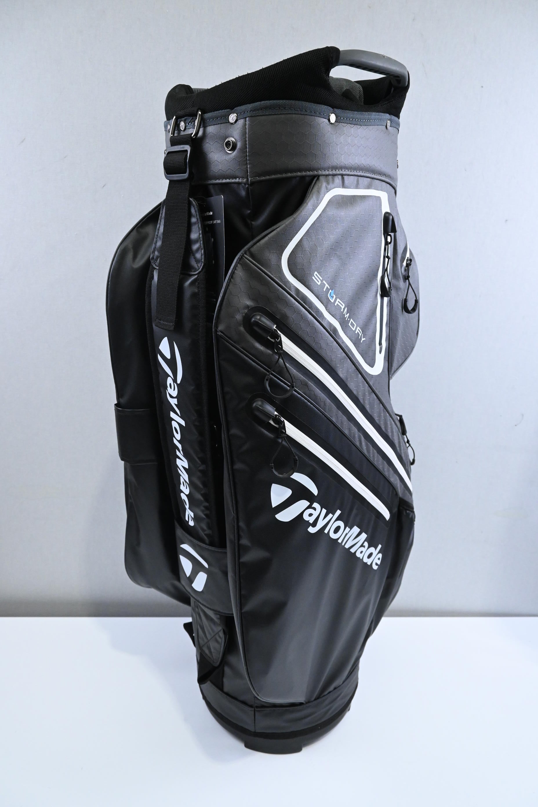 Taylormade Storm Dry Cart Bag / 14-Way Divider / Black, White