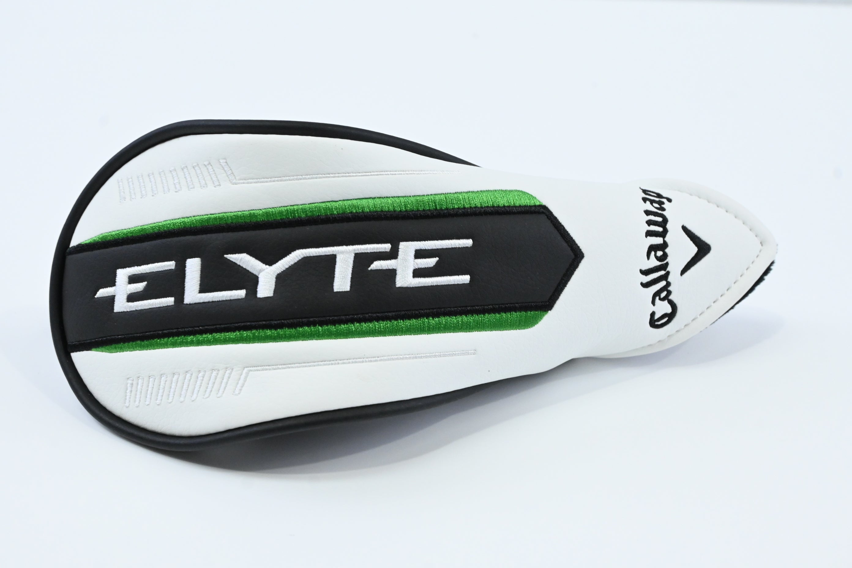 Callaway Elyte X #4 Hybrid / 21 Degree / Regular Flex Denali Charcoal 60 Shaft