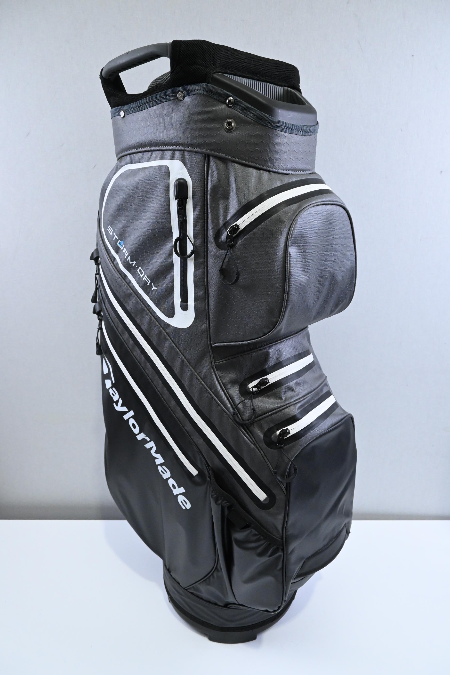Taylormade Storm Dry Cart Bag / 14-Way Divider / Black, White
