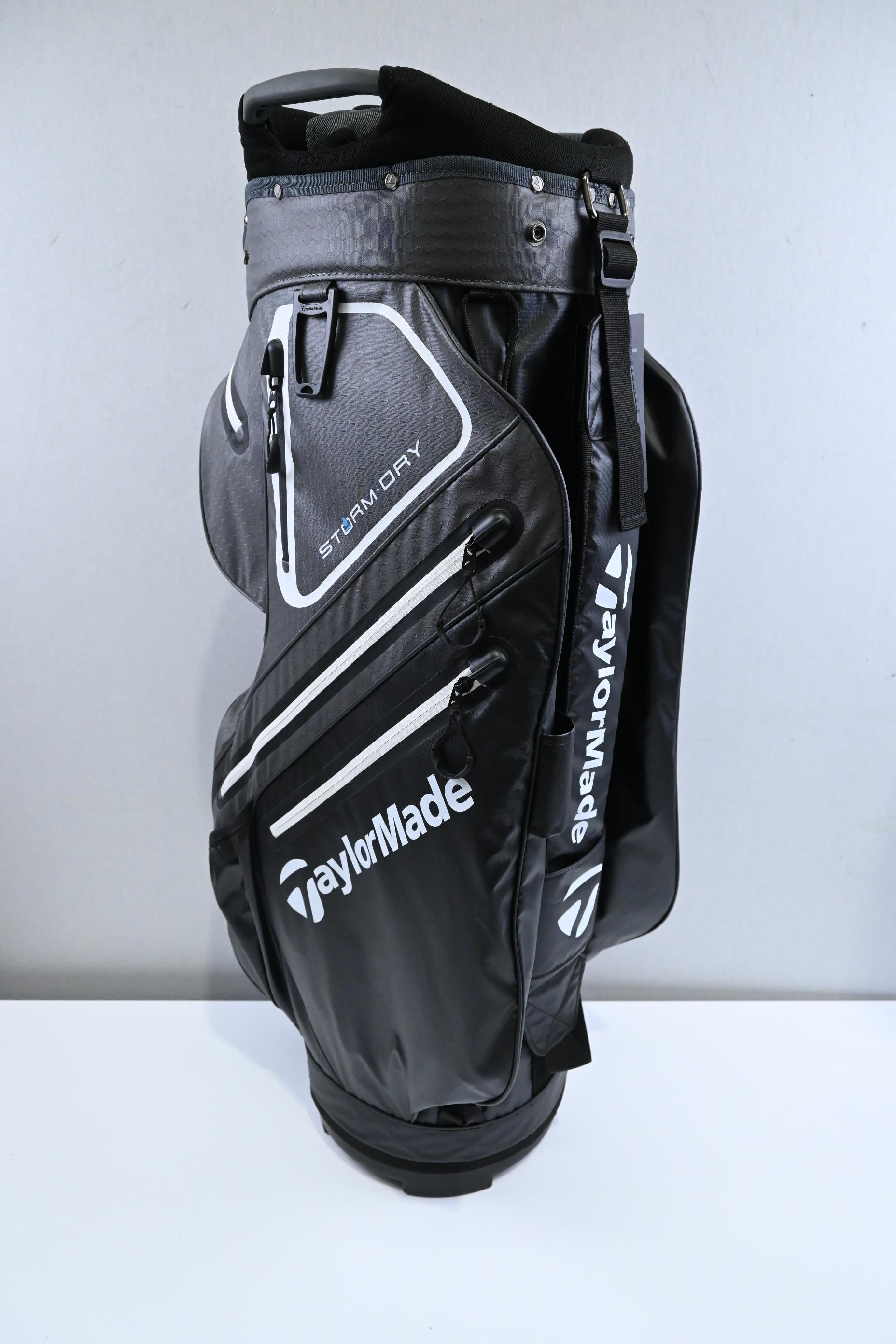 Taylormade Storm Dry Cart Bag / 14-Way Divider / Black, White