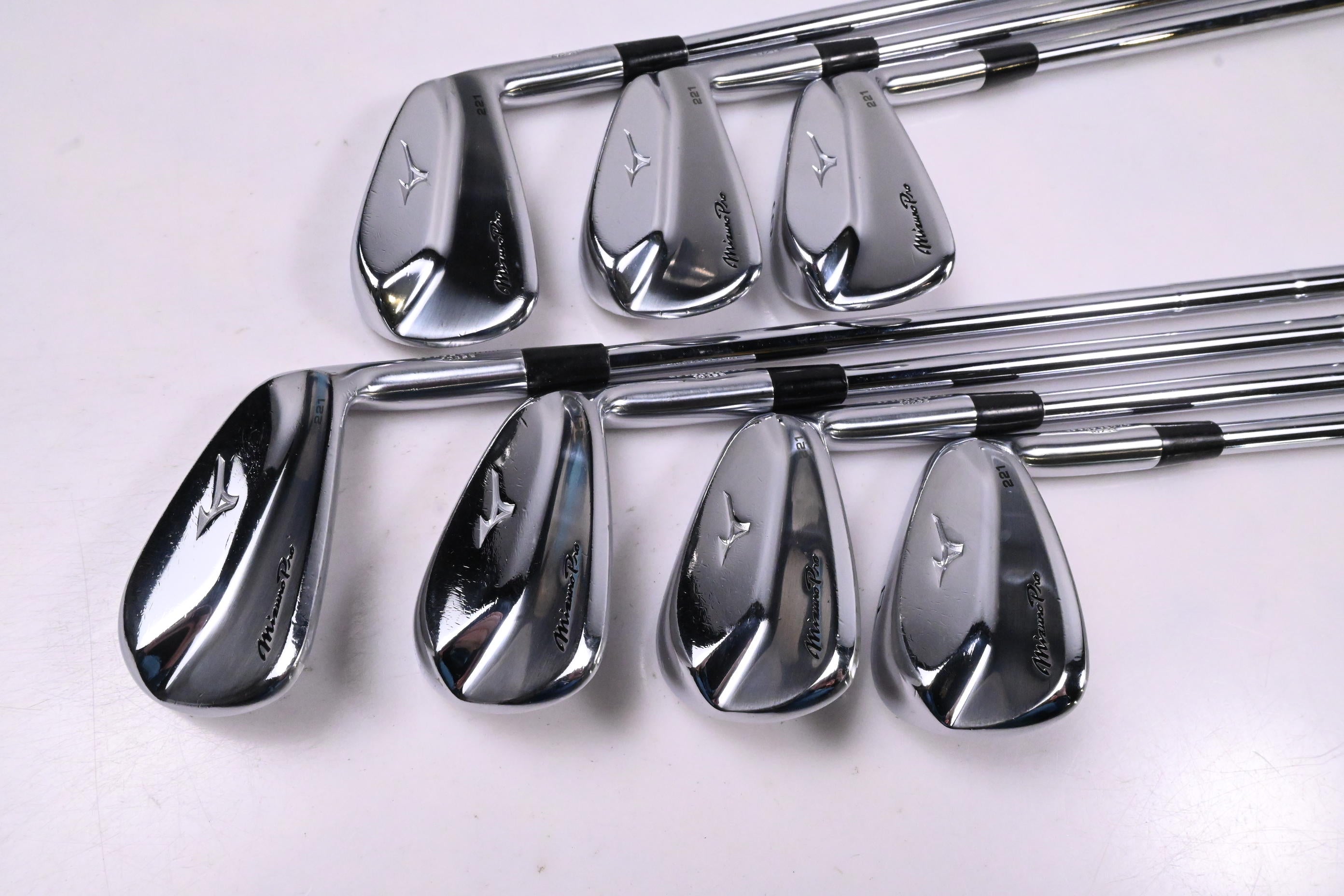 Mizuno Pro 221 Irons / 4-PW / Stiff Flex Dynamic Gold 120 S300 Shafts