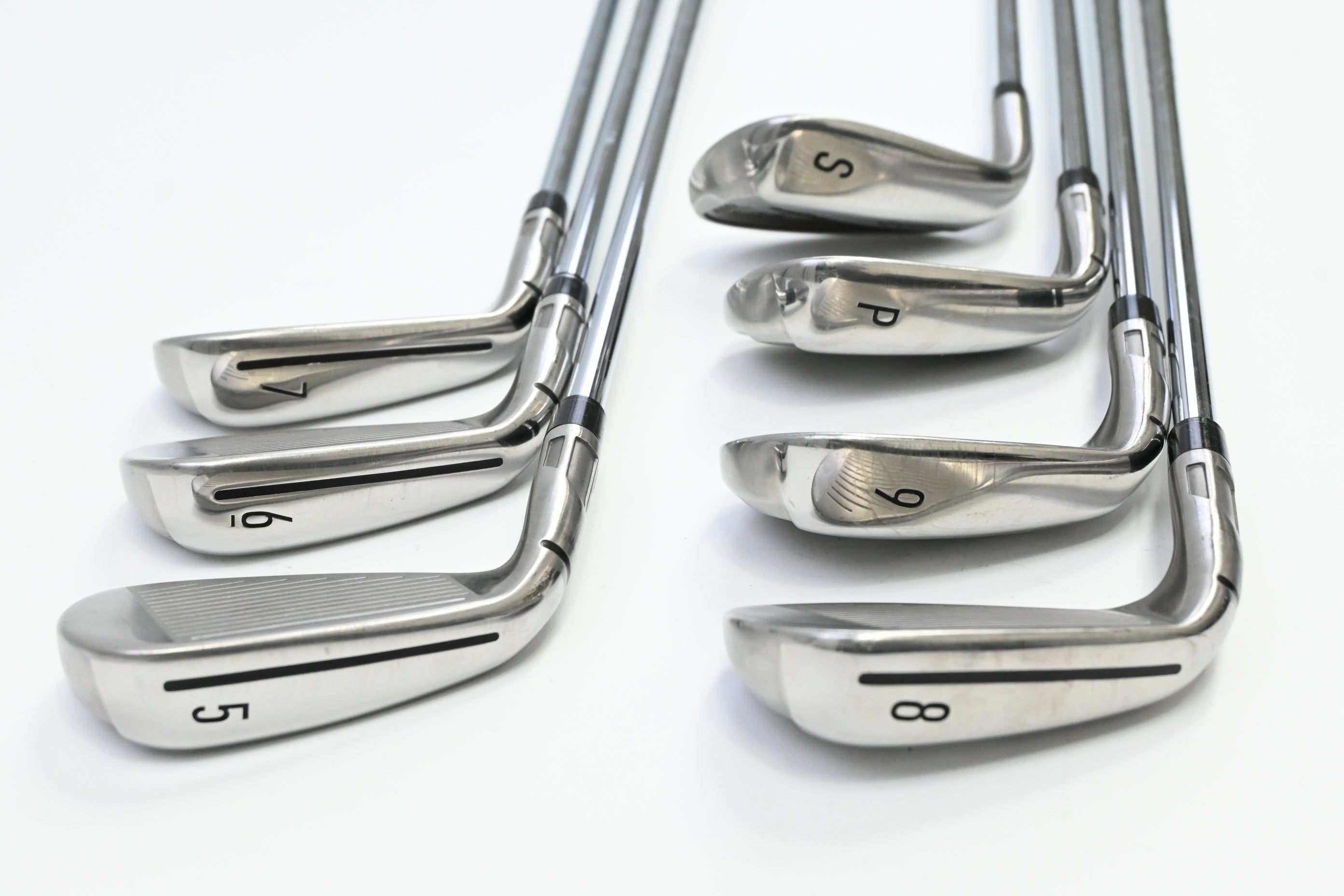 Taylormade SIM2 Max Irons / 5-PW+SW / Regular Flex KBS MAX MT 85 Shafts