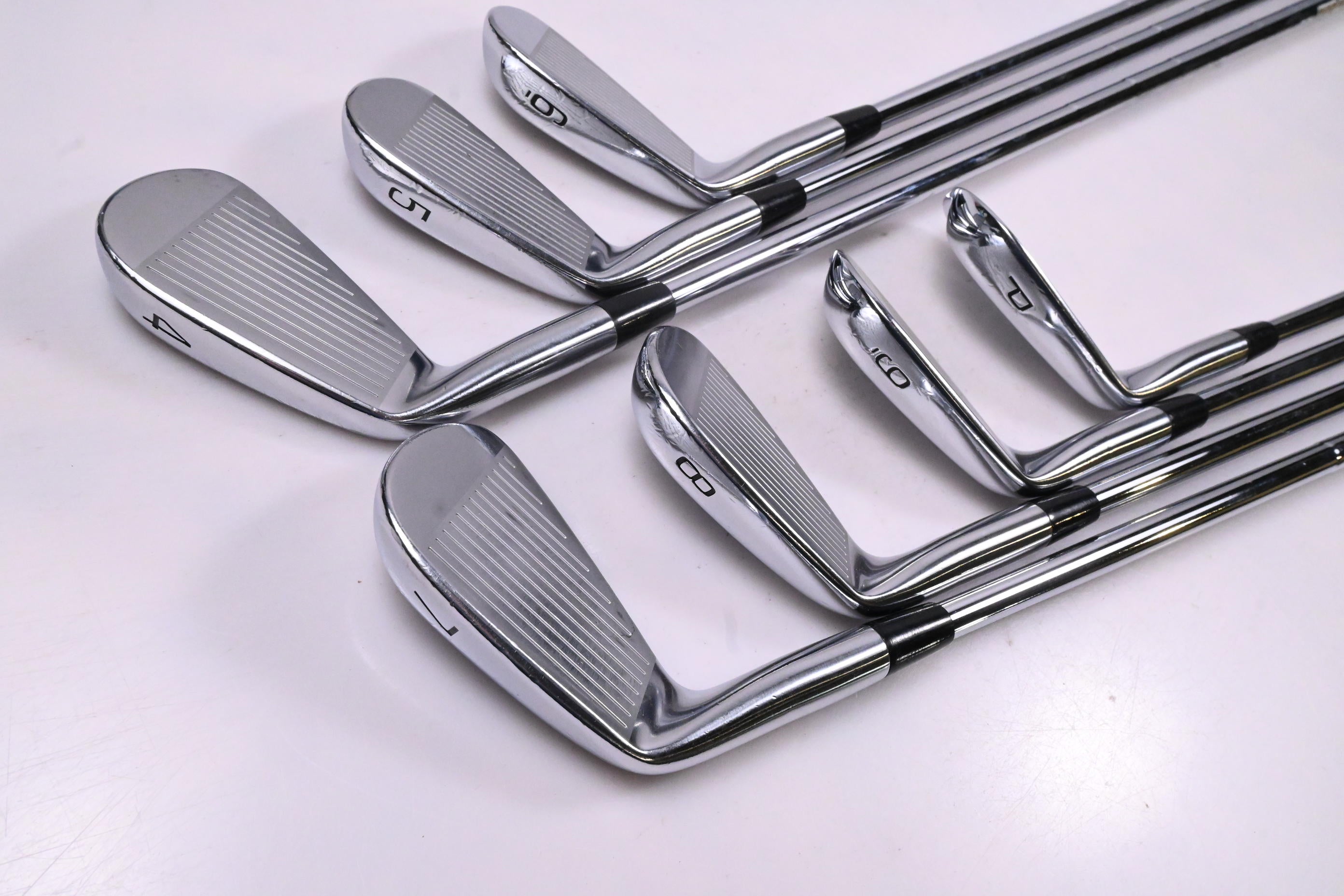 Mizuno Pro 221 Irons / 4-PW / Stiff Flex Dynamic Gold 120 S300 Shafts