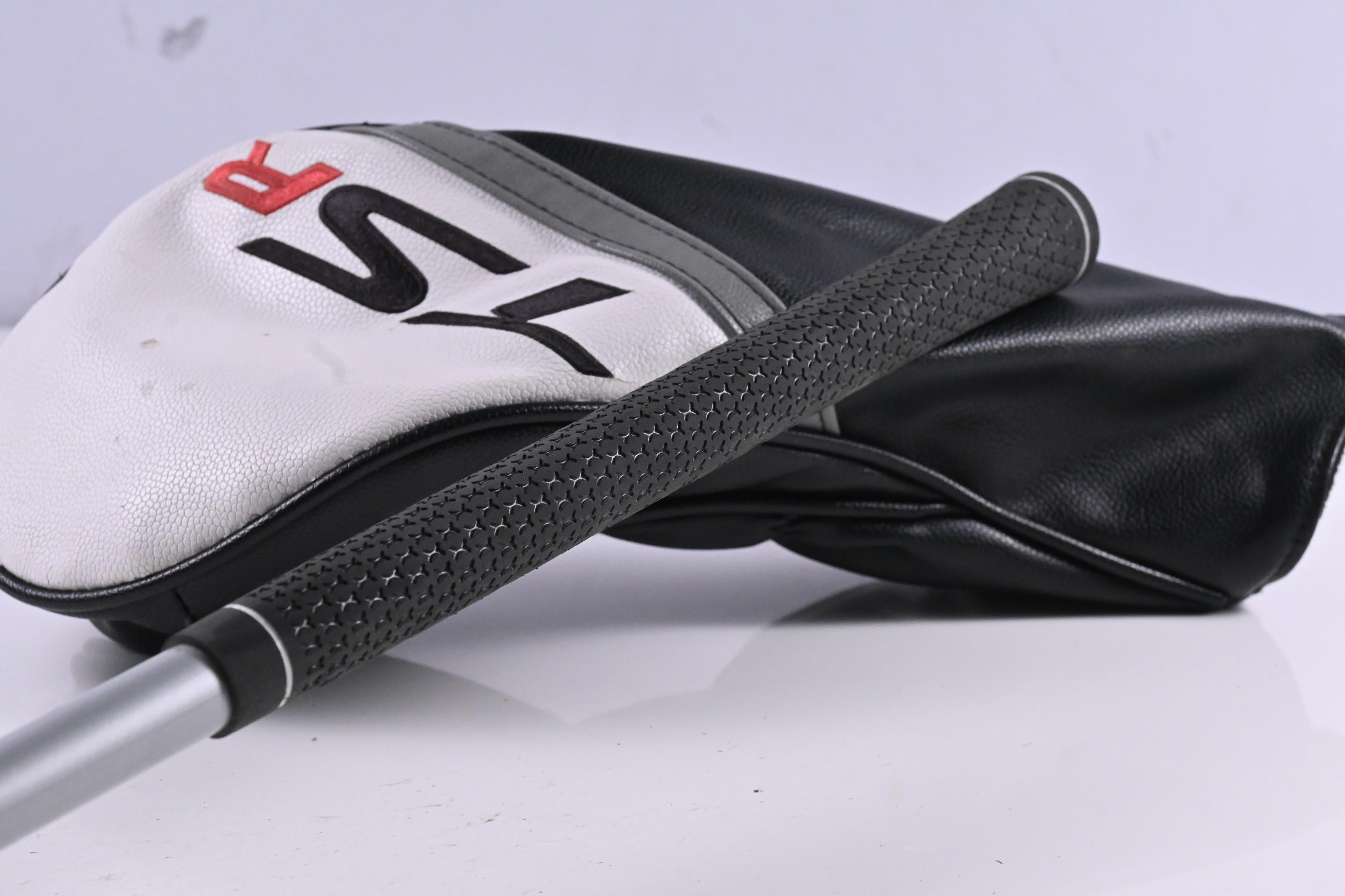 Titleist TSR2 Driver / 9 Degree / Stiff Flex UST iSH33 60 Shaft