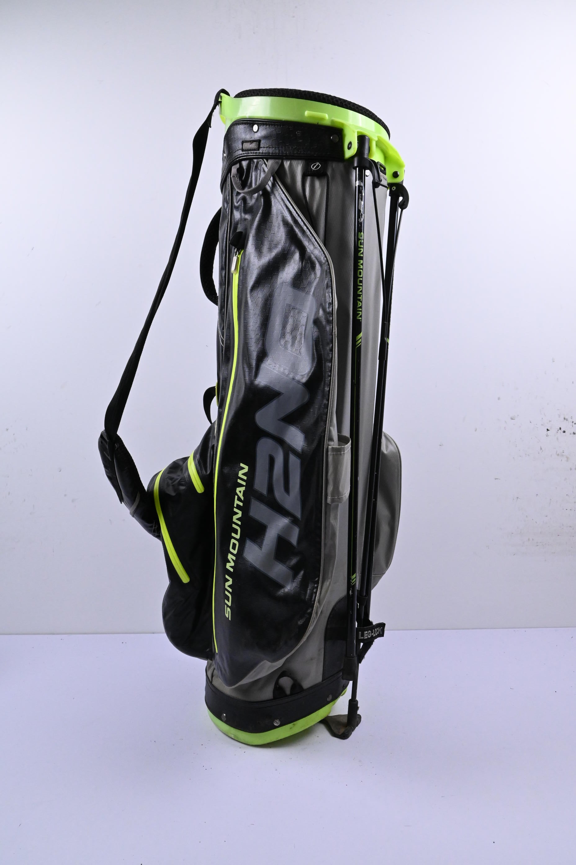 Sun Mountain H2NO Stand Bag / 4-Way Divider / Black & Yellow