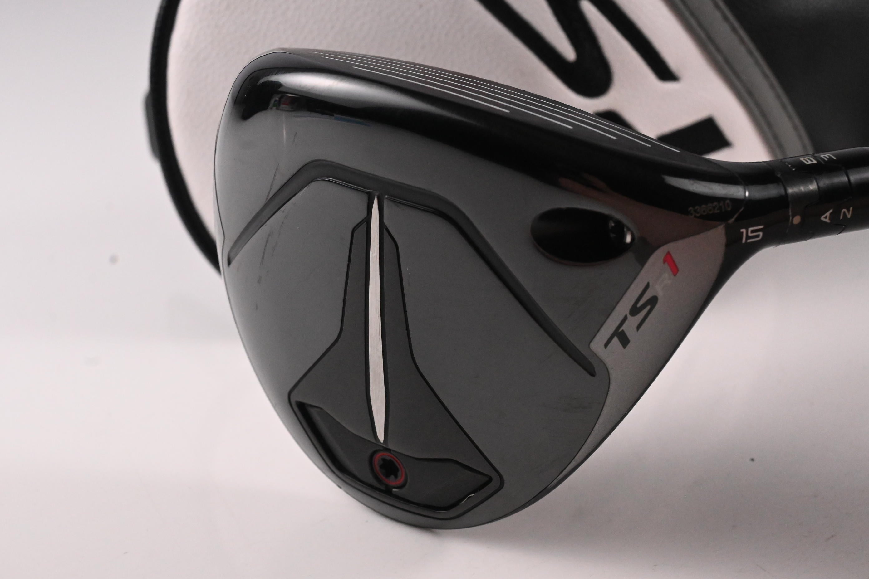 Titleist TSR1 #3 Wood / 15 Degree / Regular Flex HZRDUS GEN4 Red 60 Shaft