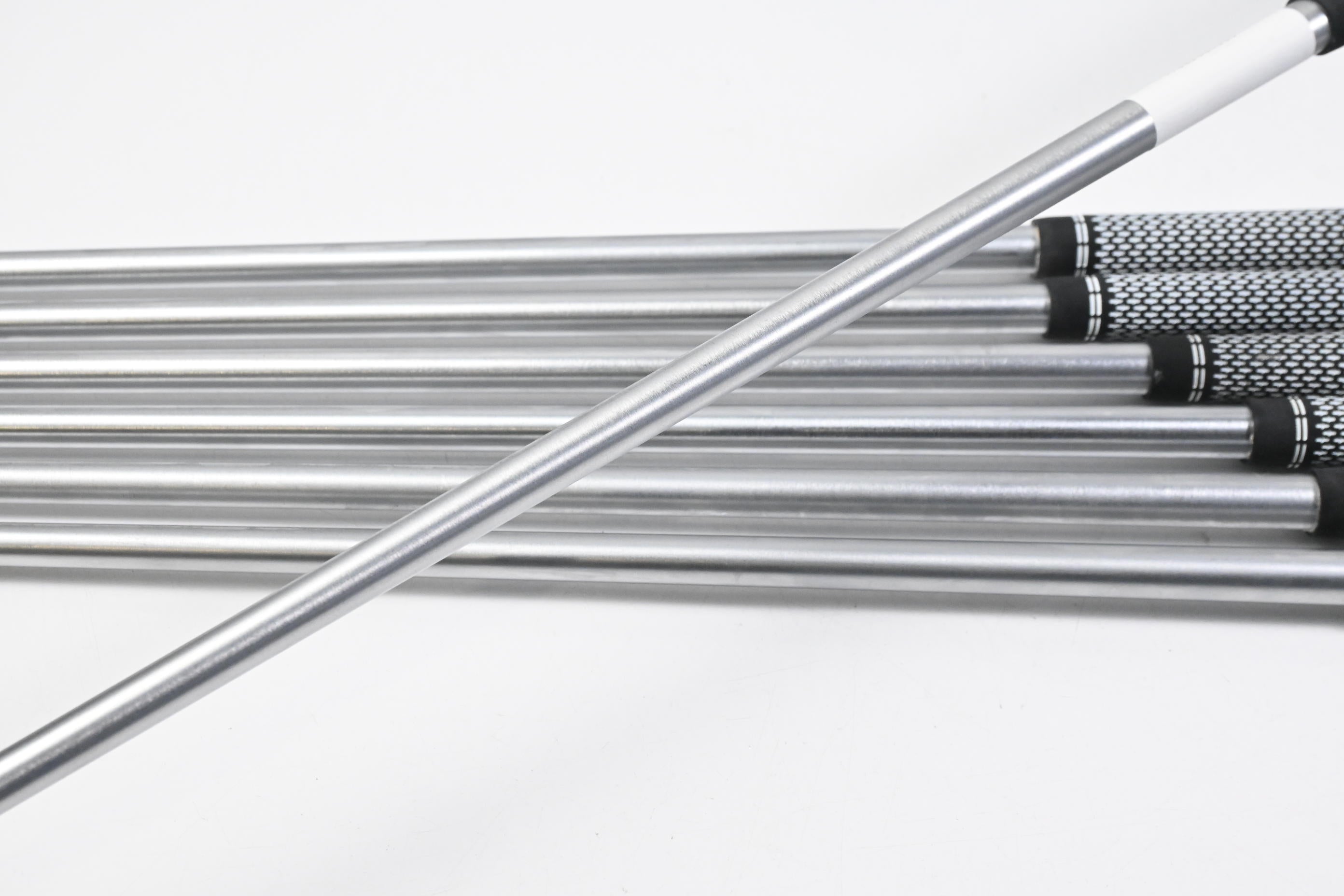 Titleist CB 620 Irons / 3-9i / Stiff Flex Steel Shafts