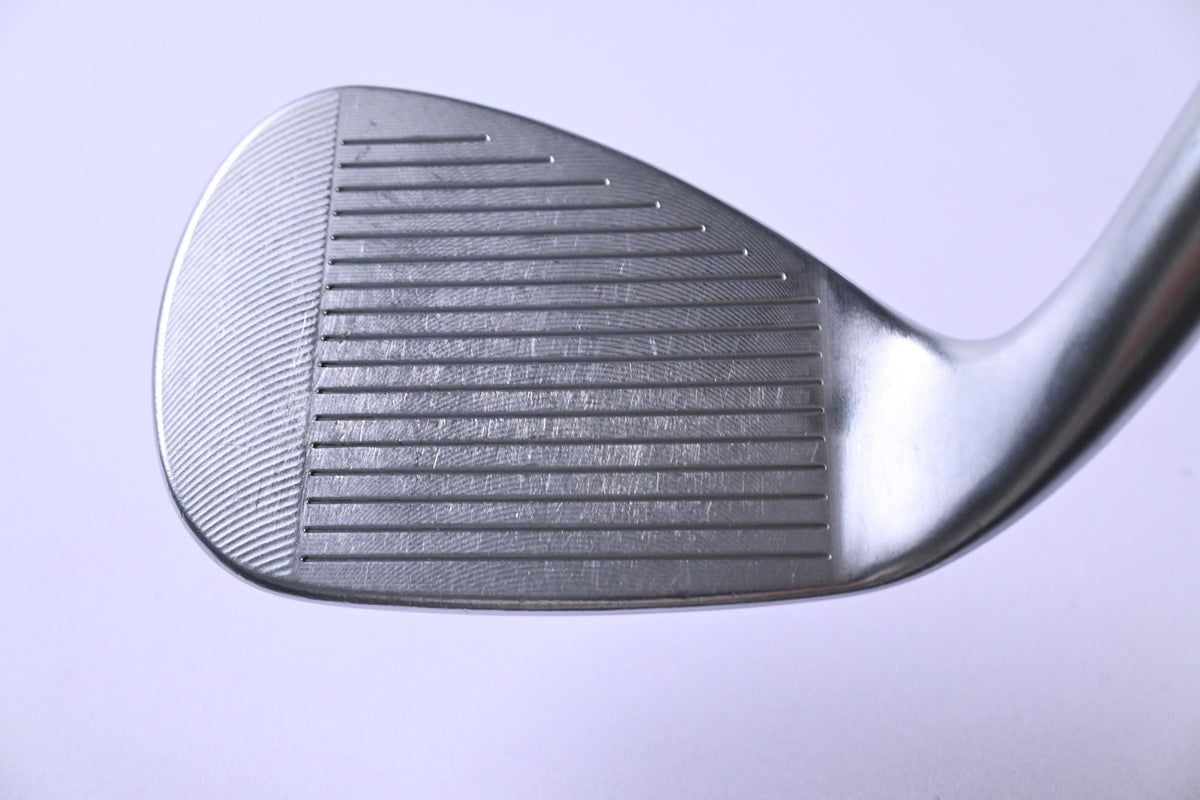 Cleveland CBX 2 Gap Wedge / 50 Degree / Wedge Flex Dynamic Gold 115 Shaft