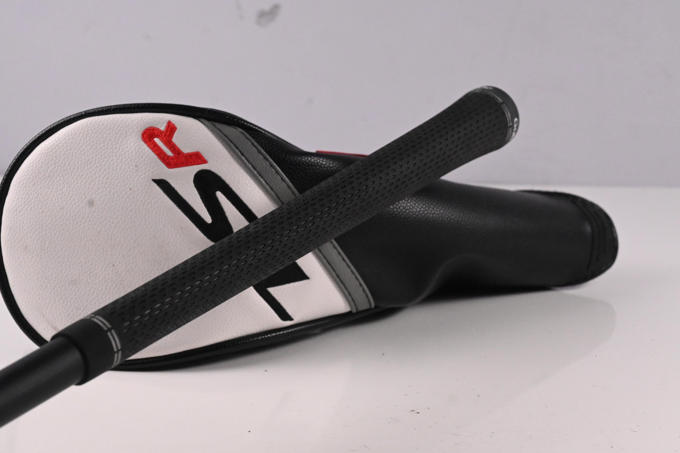 Titleist TSR1 #3 Wood / 15 Degree / Regular Flex HZRDUS GEN4 Red 60 Shaft