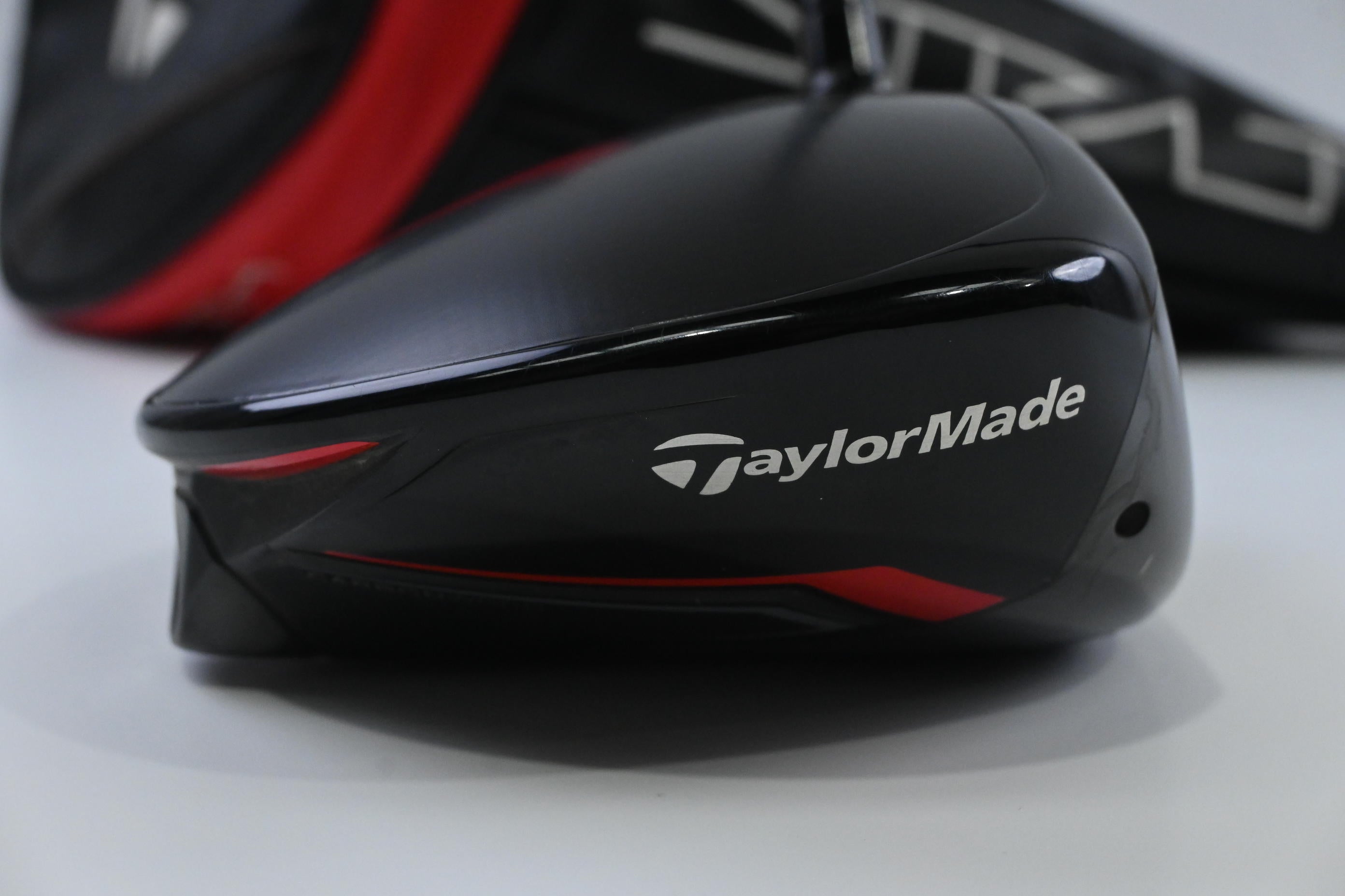 Taylormade Stealth Driver / 10.5 Degree / Stiff Flex Fujikura Ventus Red 5