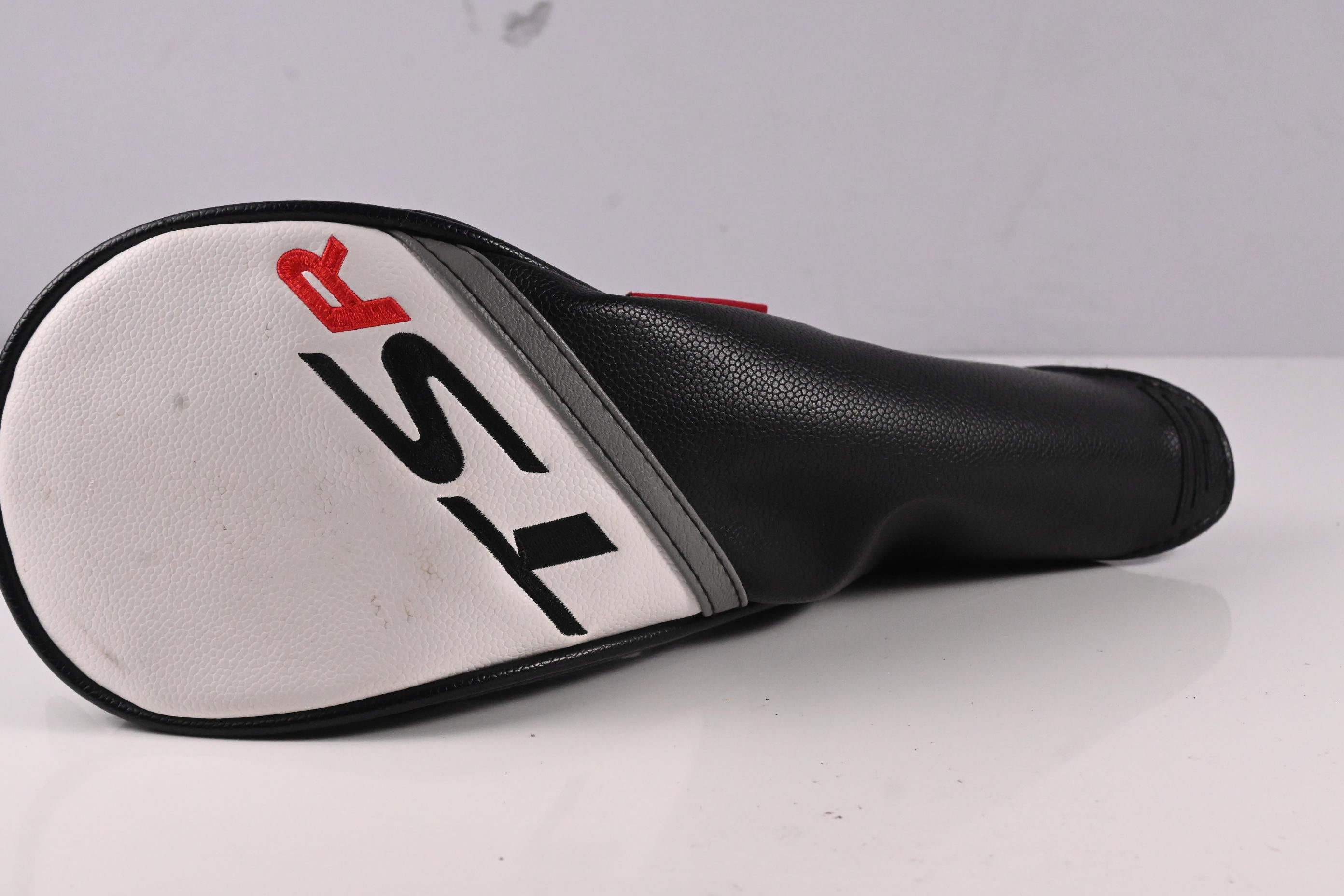 Titleist TSR1 #3 Wood / 15 Degree / Regular Flex HZRDUS GEN4 Red 60 Shaft