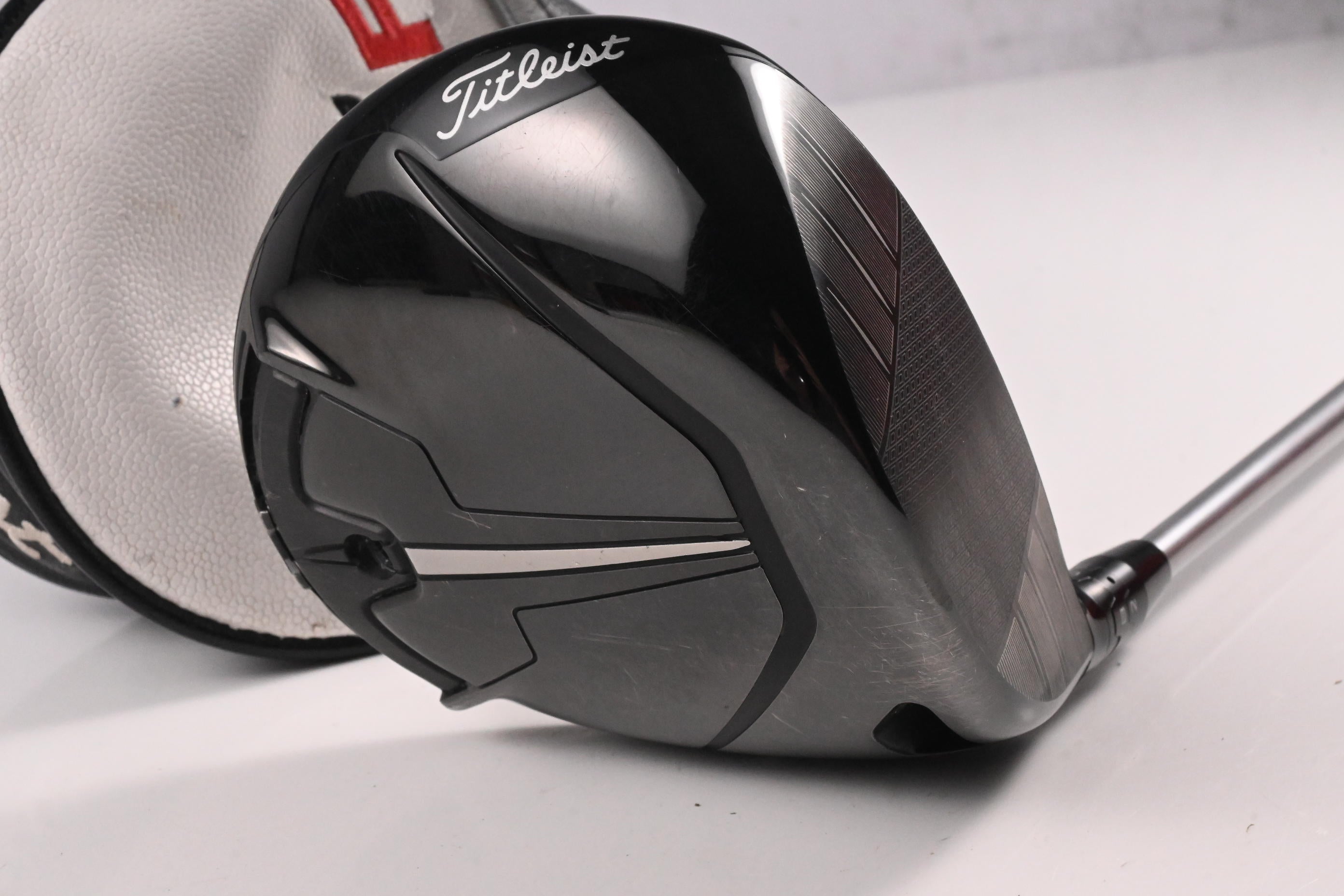 Titleist TSR3 Driver / 10 Degree / Stiff Flex Diamana M+ Red 60 Shaft