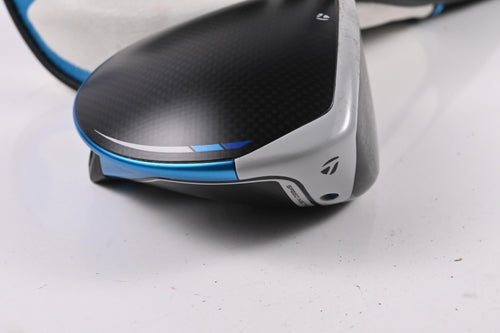 Taylormade SIM2 Max Driver / 10.5 Degree / Regular Flex Ventus Blue 5 Shaft
