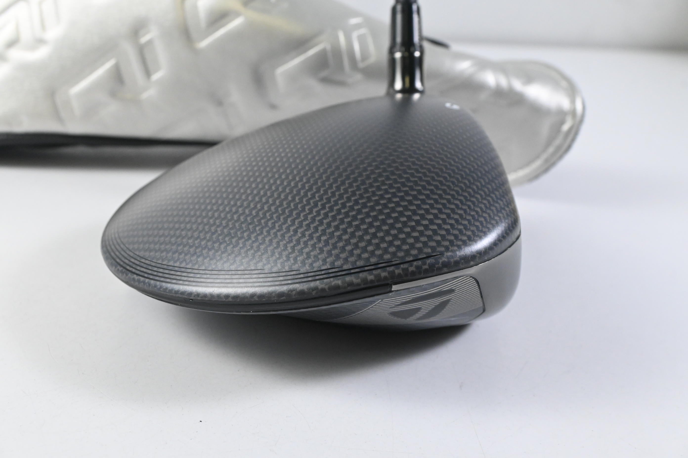 Taylormade Qi35 Max Driver / 9 Degree / Regular Flex Fujikura Ventus Blue 5