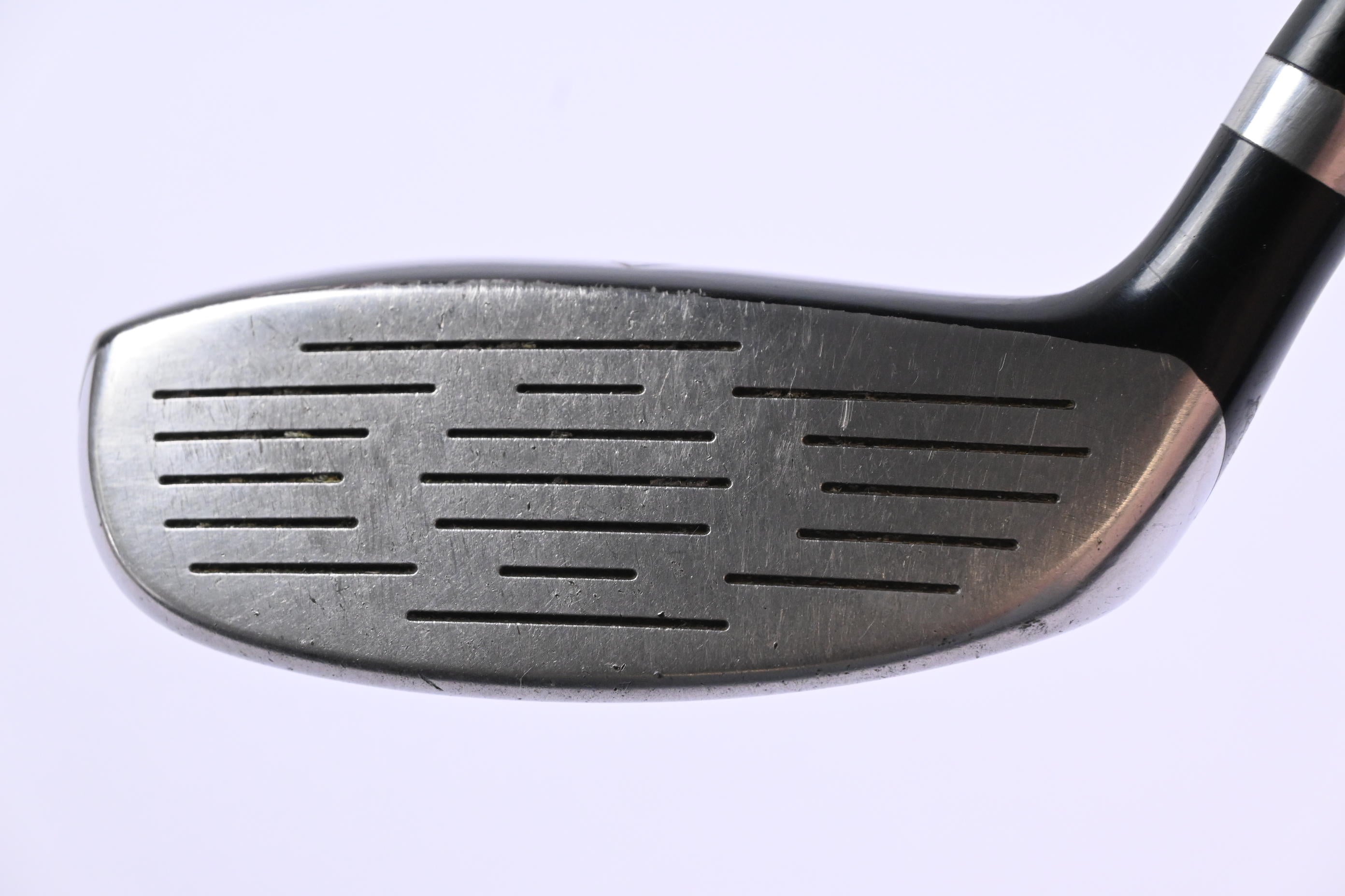 Wilson Deep Red #4 Hybrid / 22 Degree / Regular Flex Fujikura Shaft