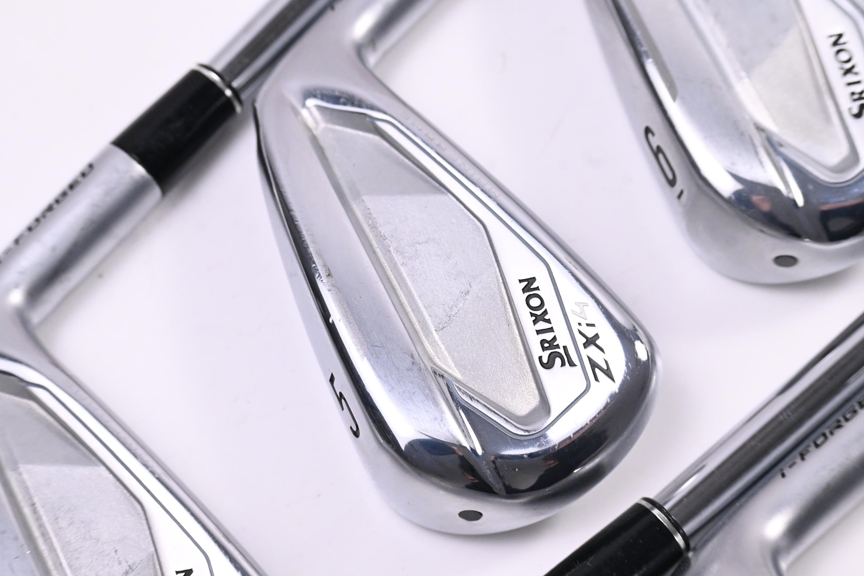 Srixon ZXi4 Irons / 4-PW+AW / X-Flex KBS Tour Shafts