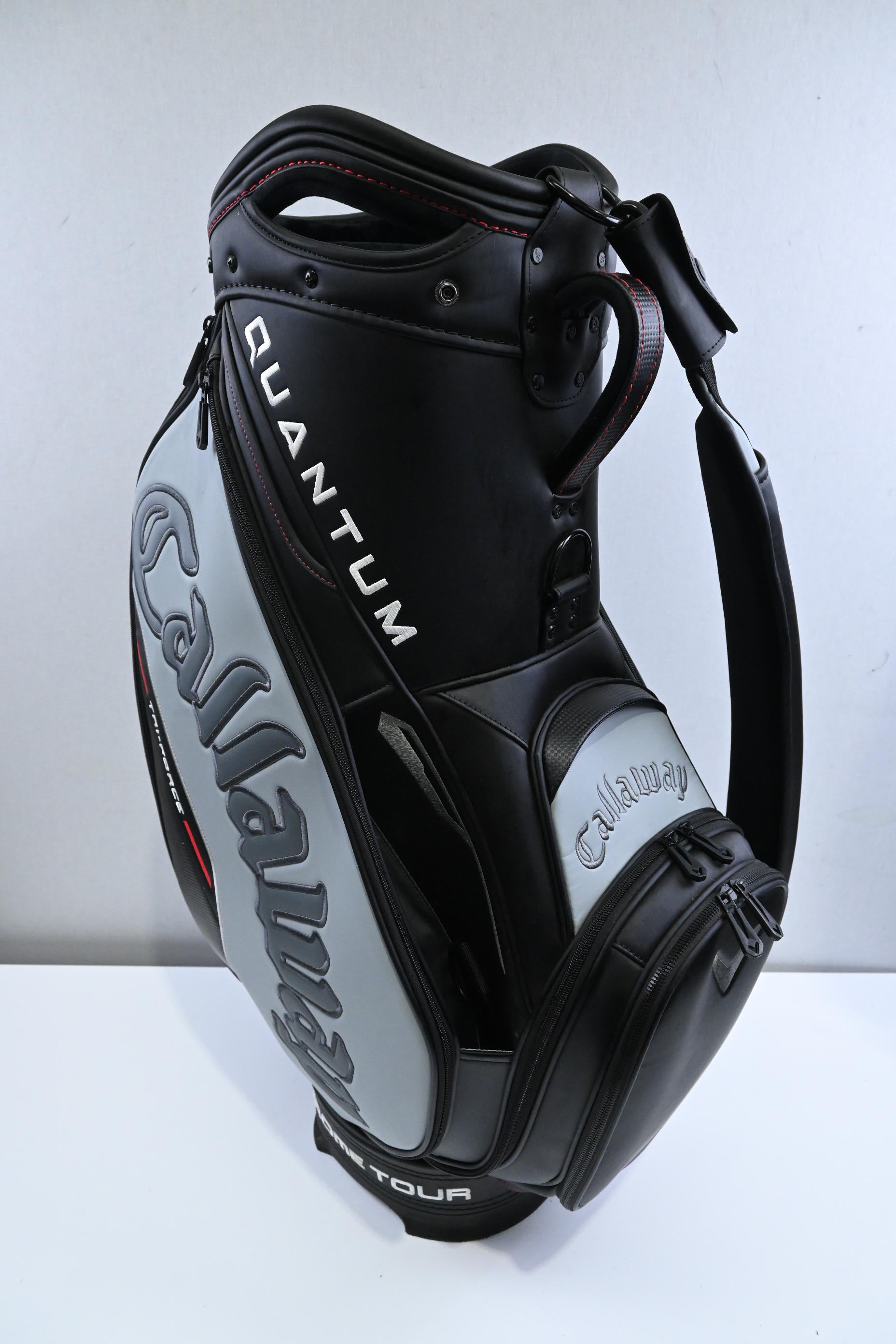 Callaway Quantum Tour Staff Bag / 6-Way Divider / Grey, Black, Red