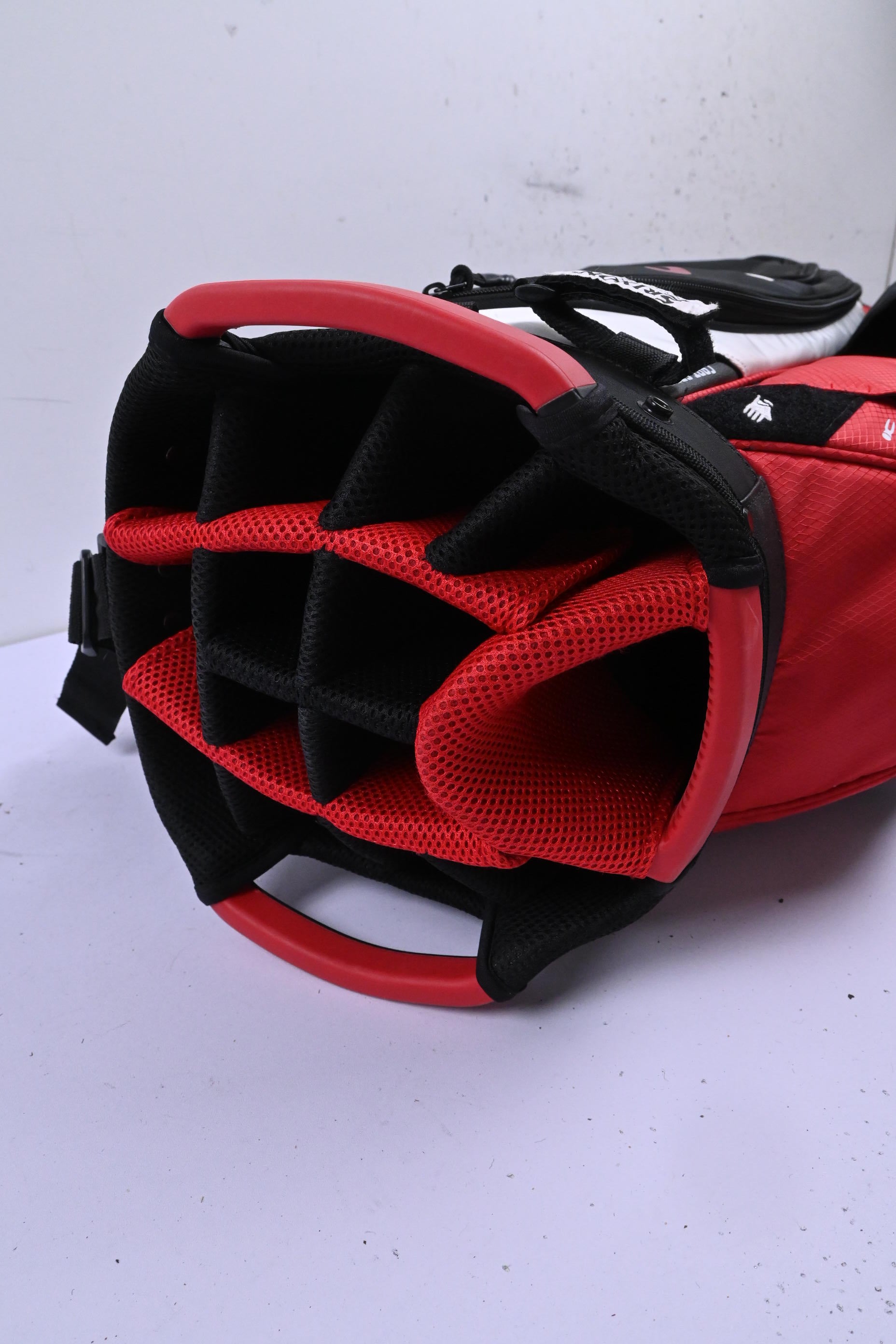 Srixon Cart Bag / 14-Way Divider / Black, Red & White