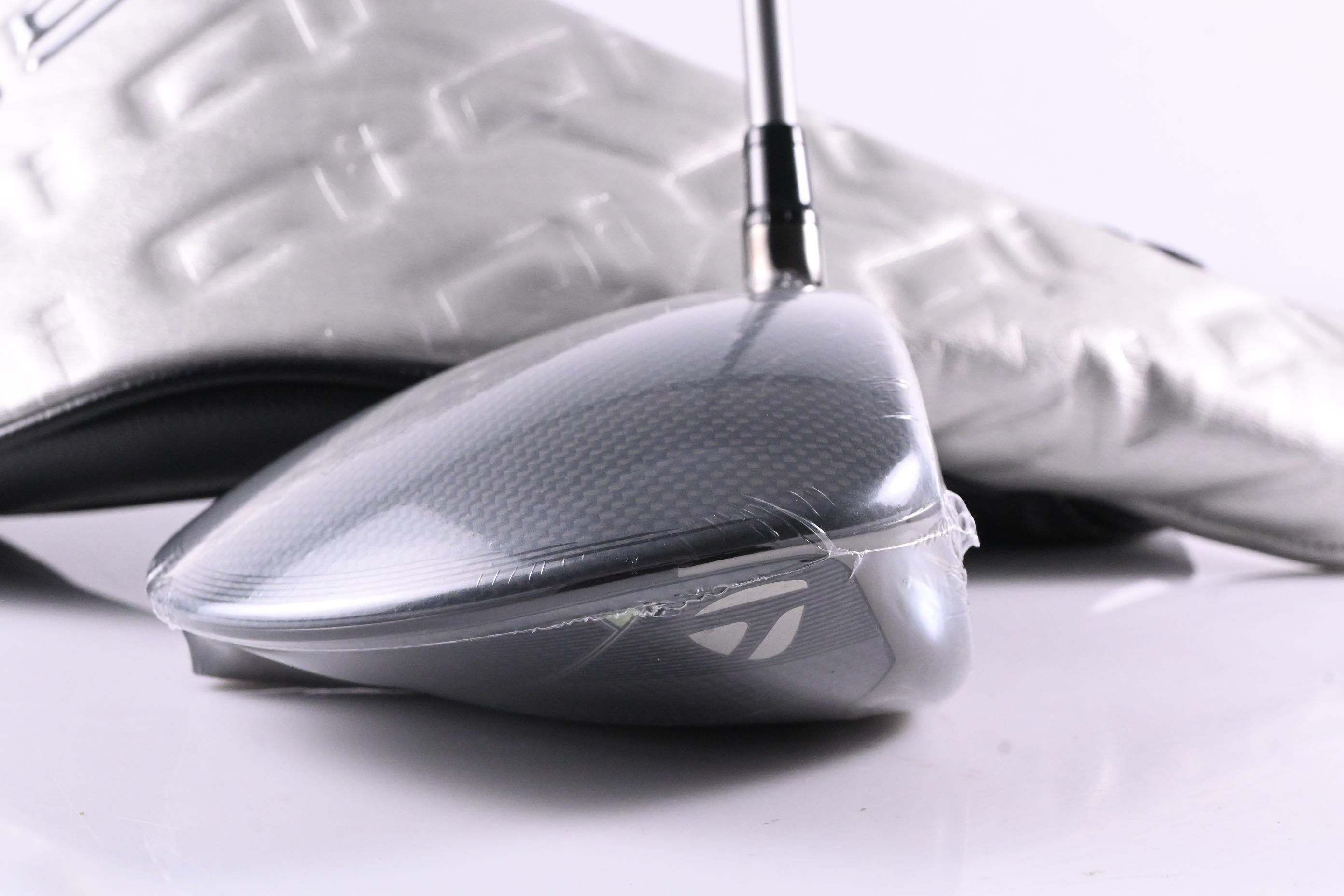 Taylormade Qi35 Driver / 10.5 Degree / Regular Flex Air Speeder 50 Shaft