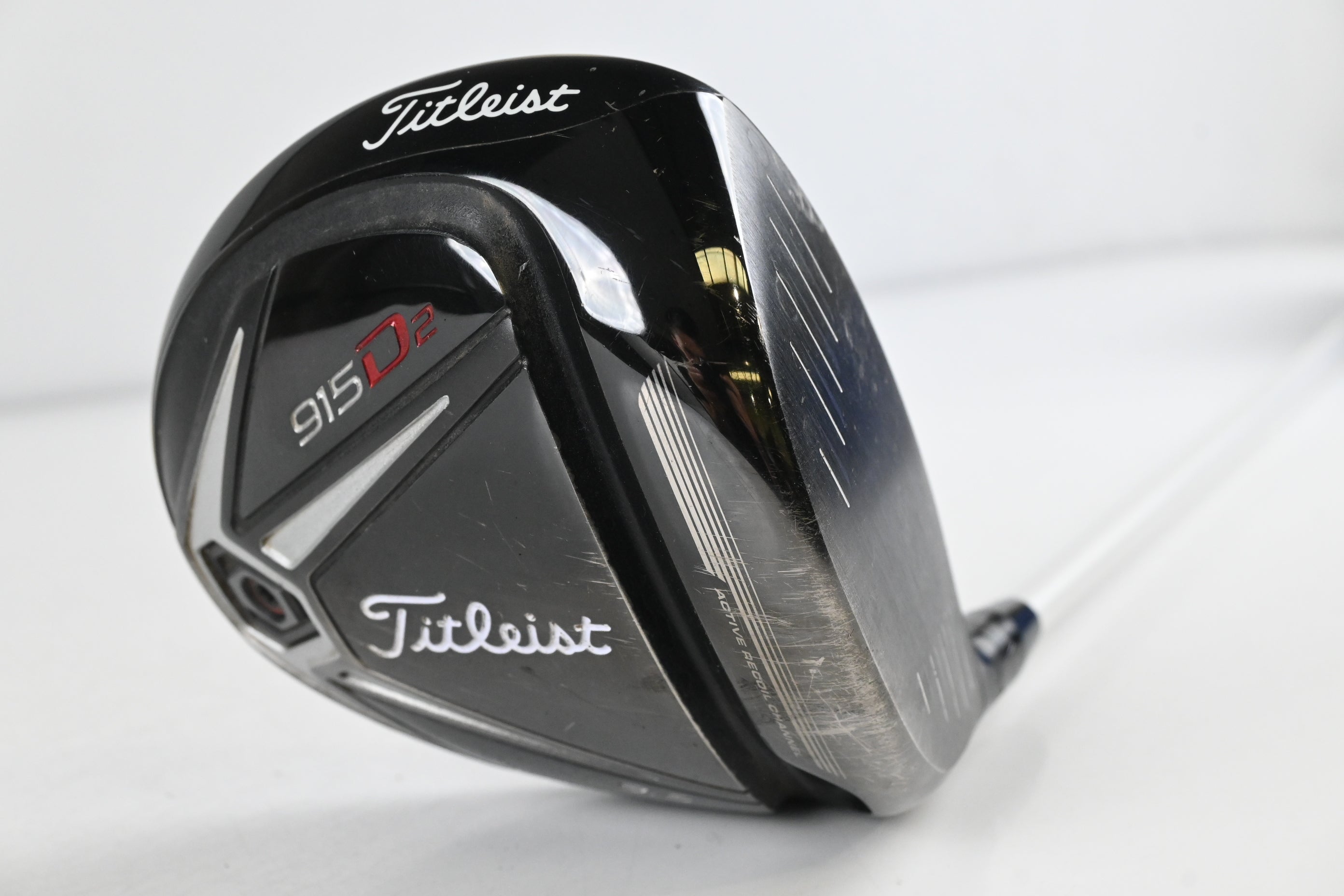 Titleist 915 D2 Driver / 9 Degree / Stiff Flex Aldila Rogue Black 75 Shaft