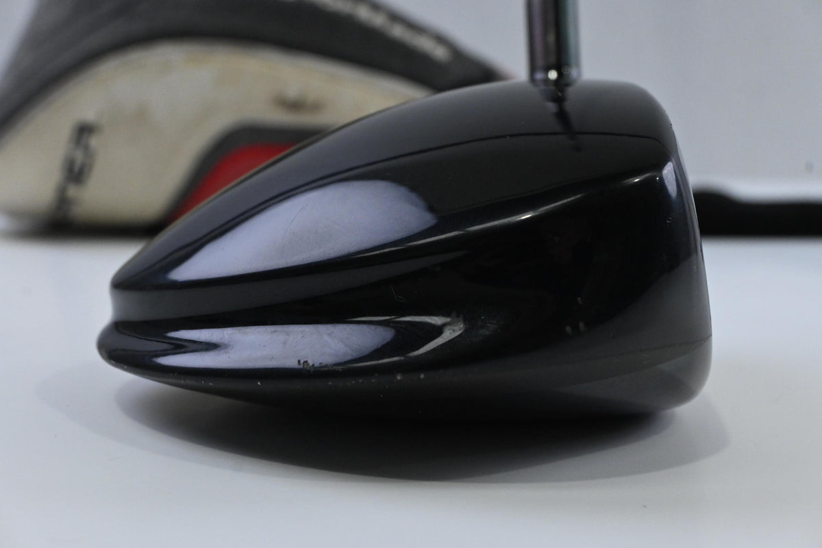 Taylormade Tour Burner Driver / 10.5 Degree / Regular Flex Fujikura Reax 60