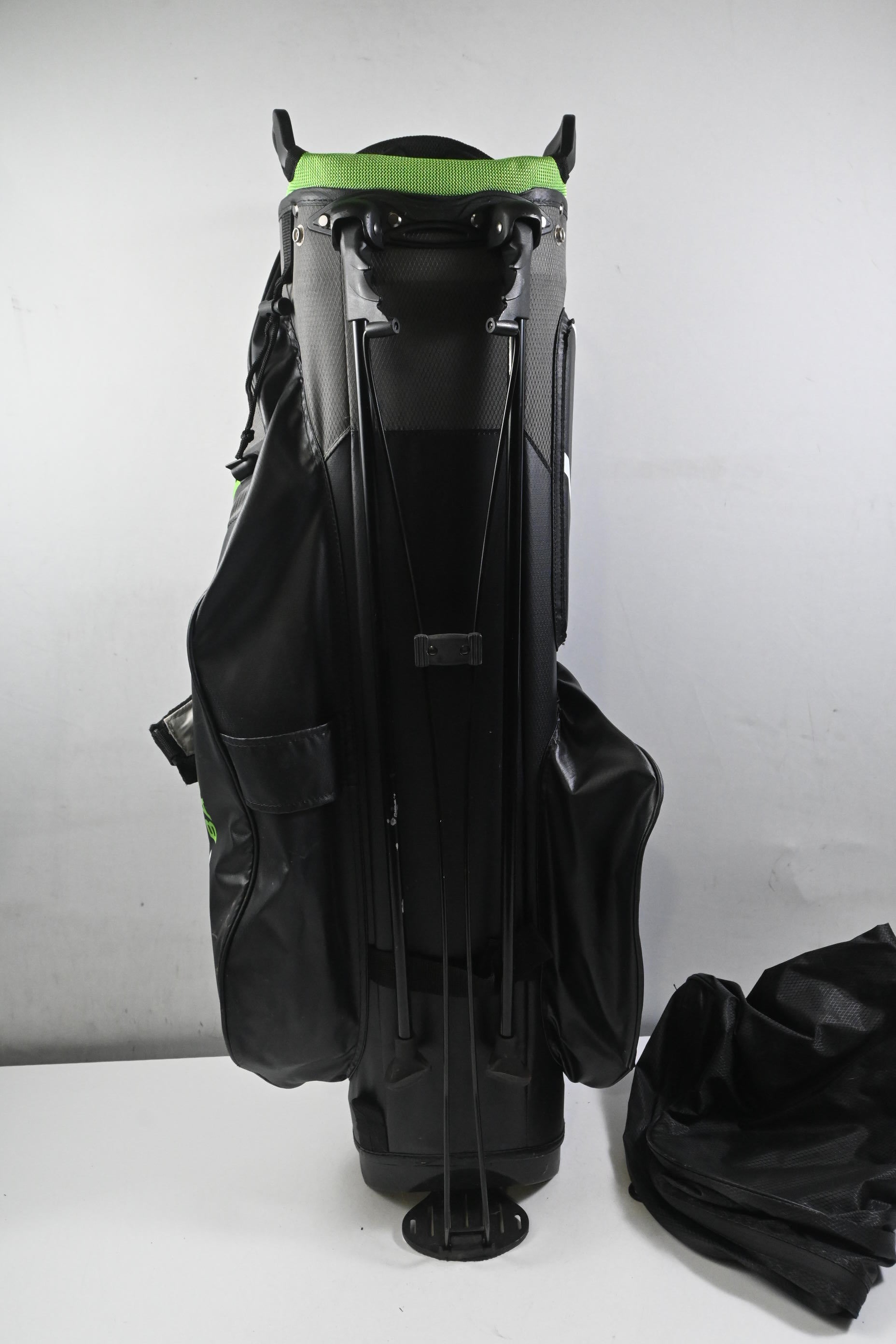 MacGregor 7-Series Stand Bag / 7-Way Divider / Black & Grey