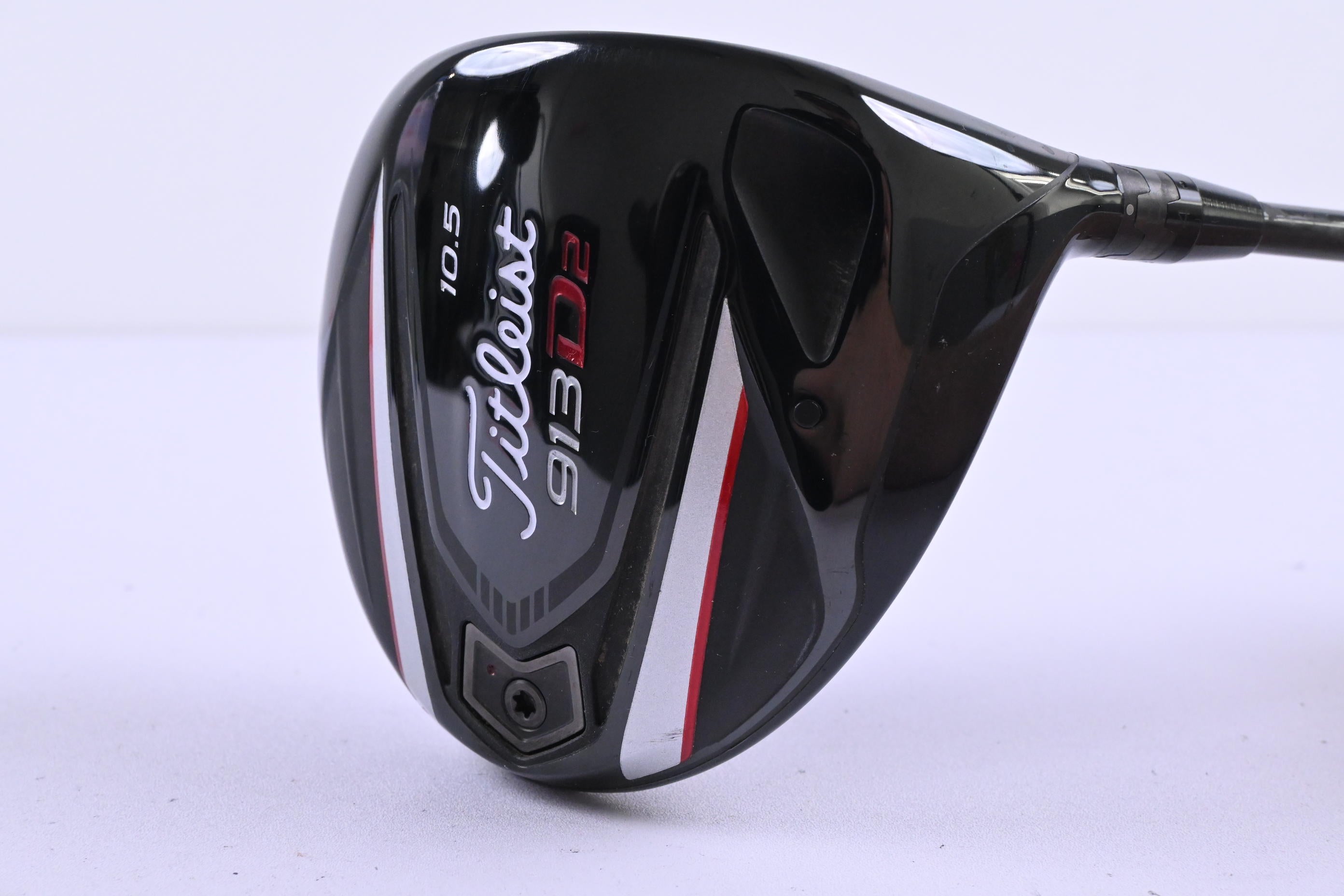 Titleist 915 D2 Driver / 10.5 Degree / Regular Flex Aldila RIP Phenom 70 Shaft