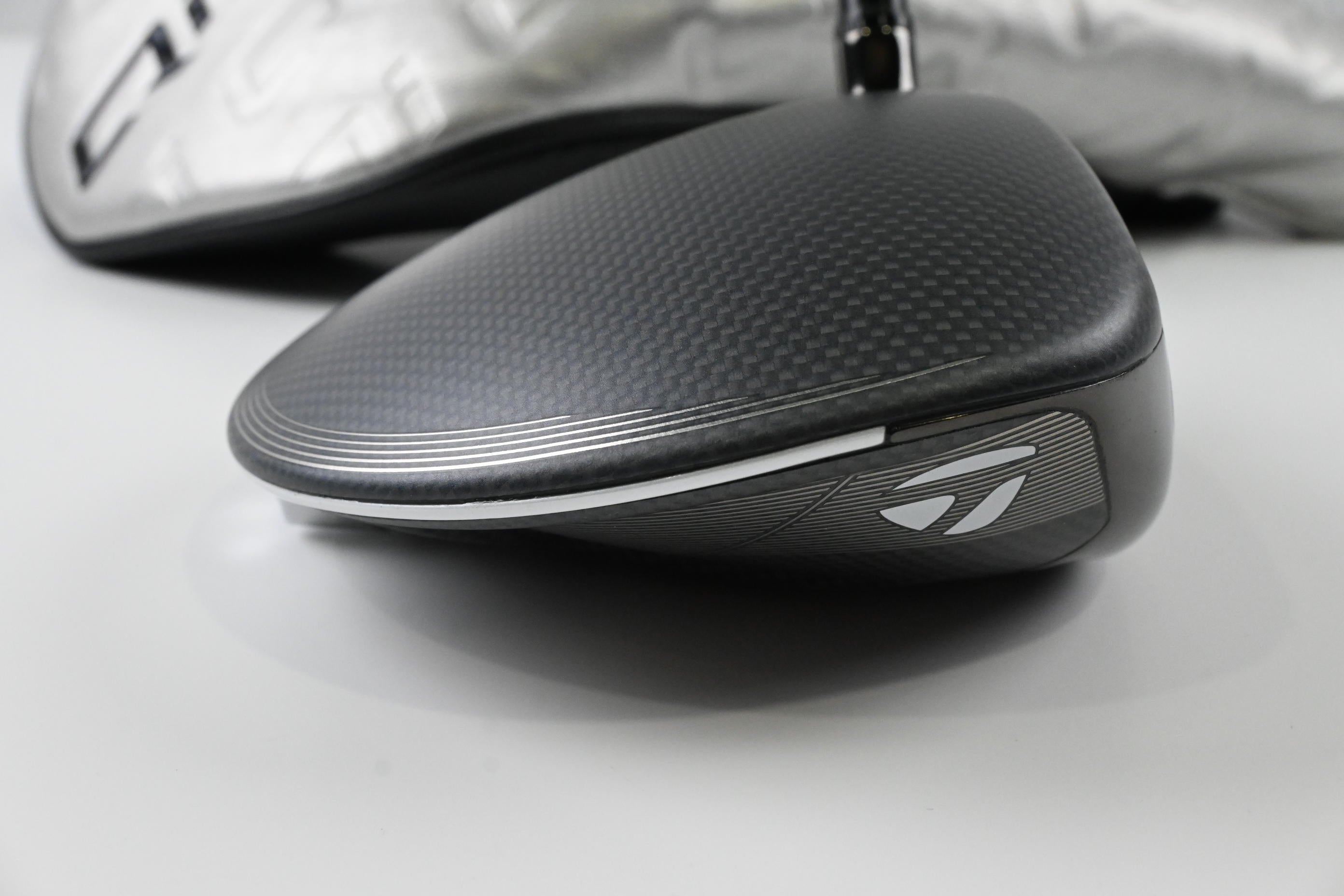 Taylormade Qi35 Max Lite Driver / 12 Degree / Regular Flex Fujikura Air Speeder