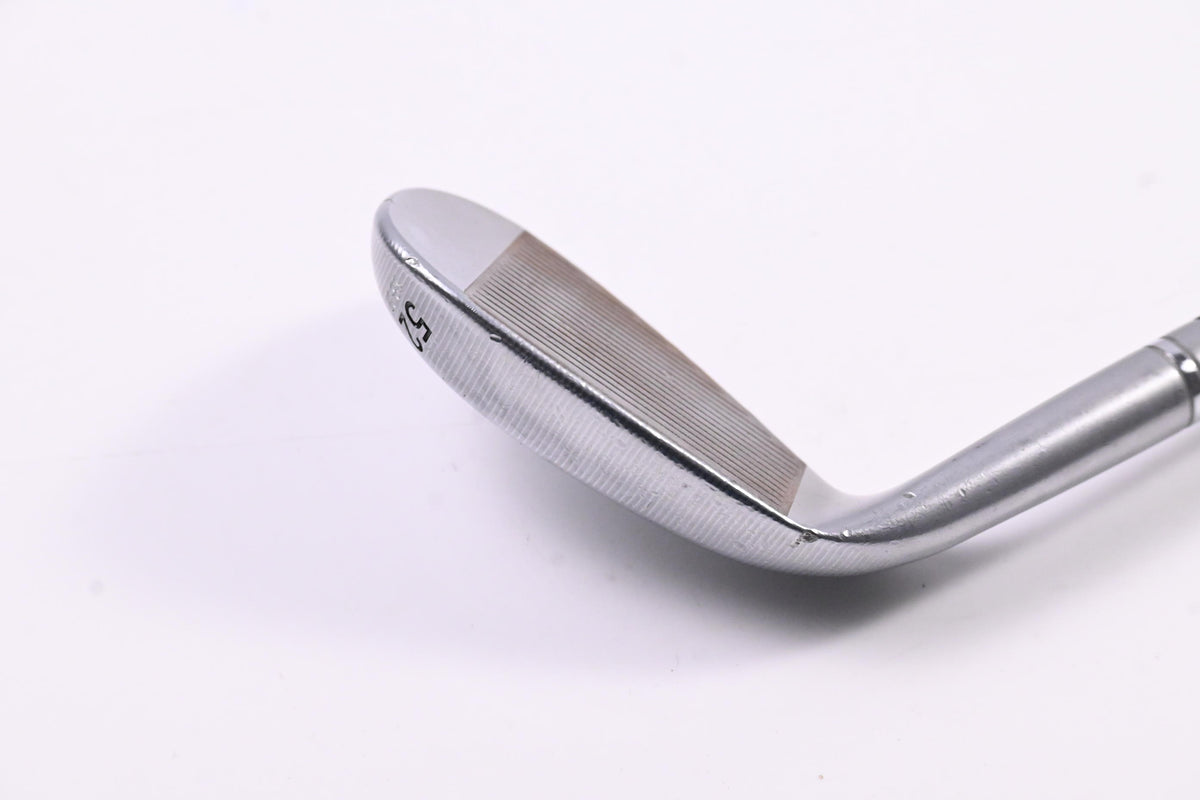 Taylormade Milled Grind 5 Gap Wedge / 52 Degree / Wedge Flex Dynamic Gold 115 Shaft
