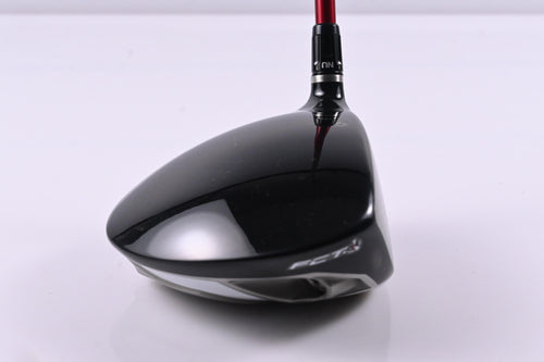 Taylormade R9 Driver / 10.5 Degree / Regular Flex Fujikura Motore 65 Shaft