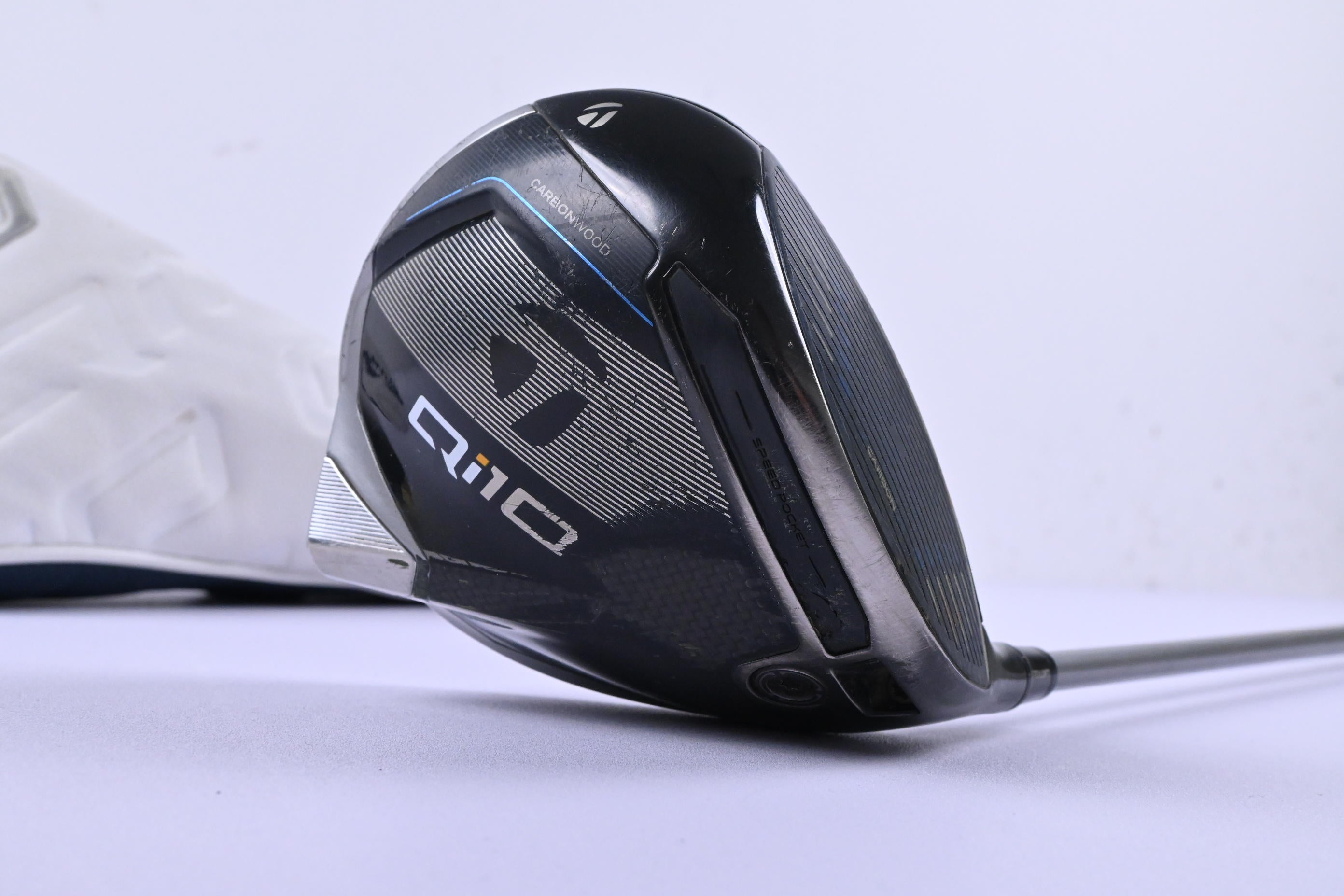 Taylormade Qi10 Driver / 10.5 Degree / Regular Flex Fujikura Speeder NX TCS 50