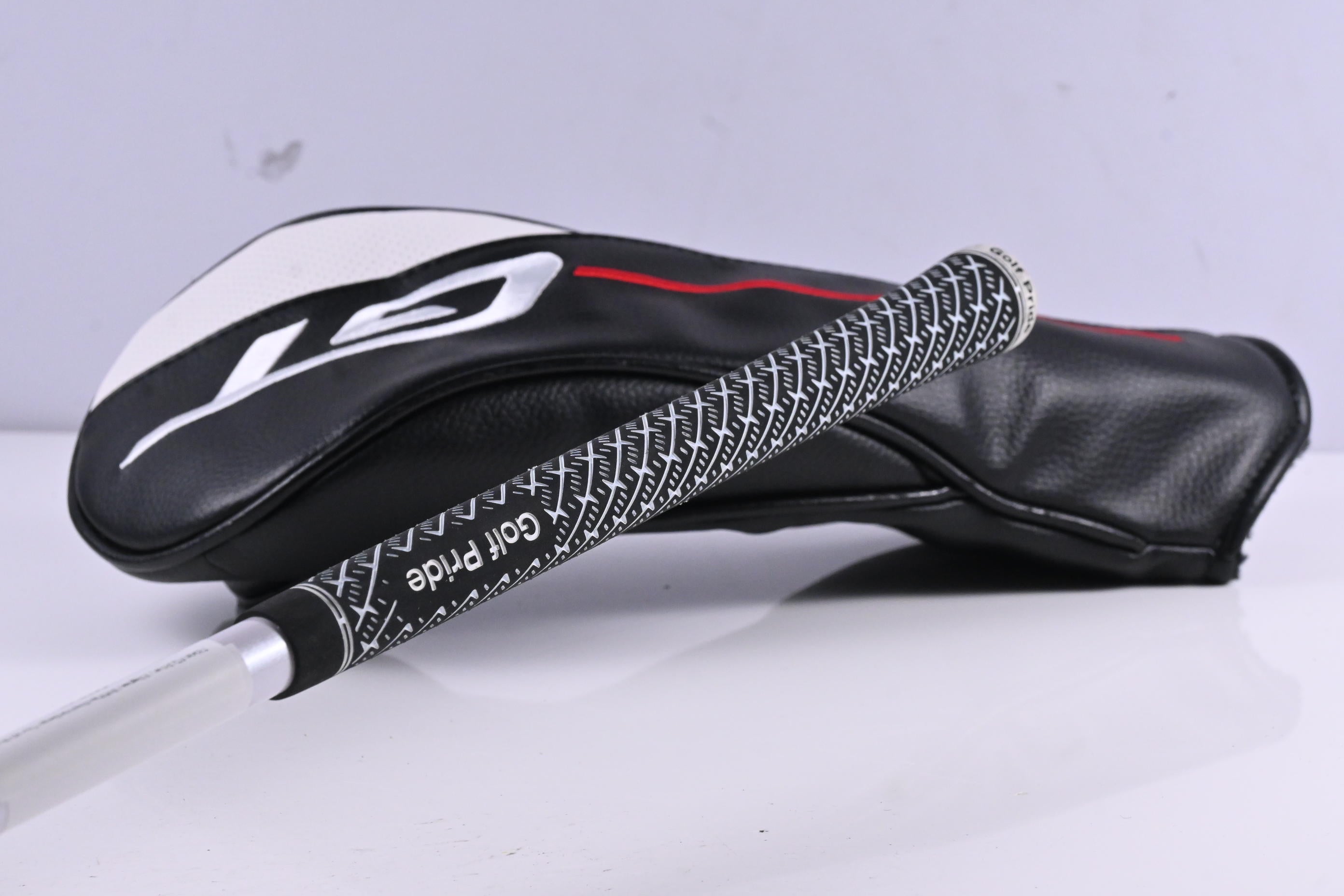 Titleist GT2 Driver / 9 Degree / Stiff Flex Graphite Design Tour AD DI-6 Shaft