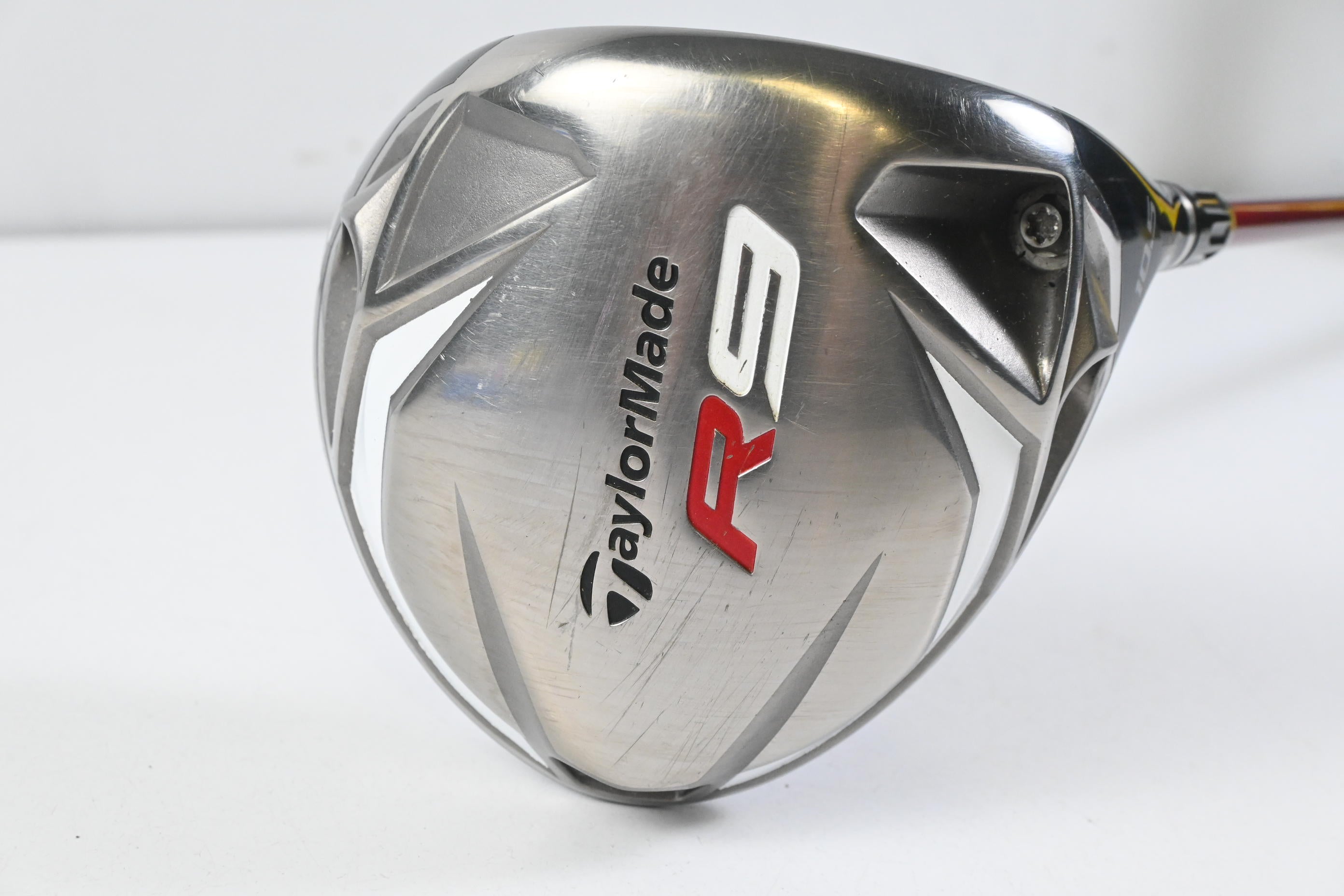 Taylormade R9 Driver / 10.5 Degree / Stiff Flex Fujikura Motore 65 Shaft