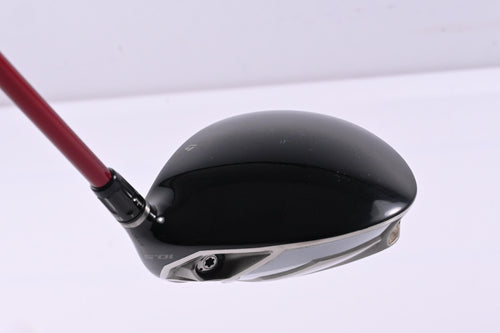 Taylormade R9 Driver / 10.5 Degree / Regular Flex Fujikura Motore 65 Shaft