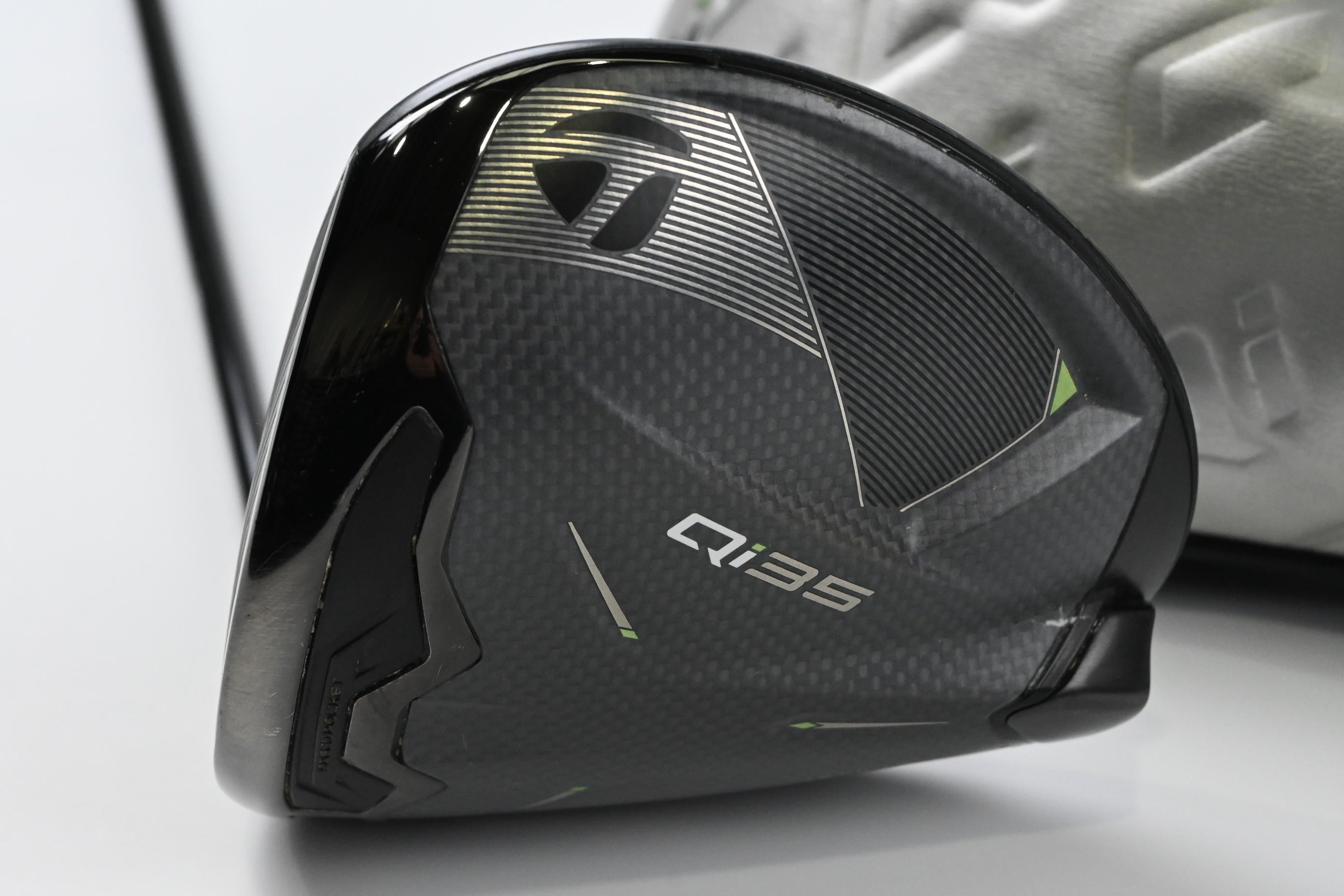 Left Hand Taylormade Qi35 Max Driver / 10.5 Degree / X-Flex Kai'li Blue 60