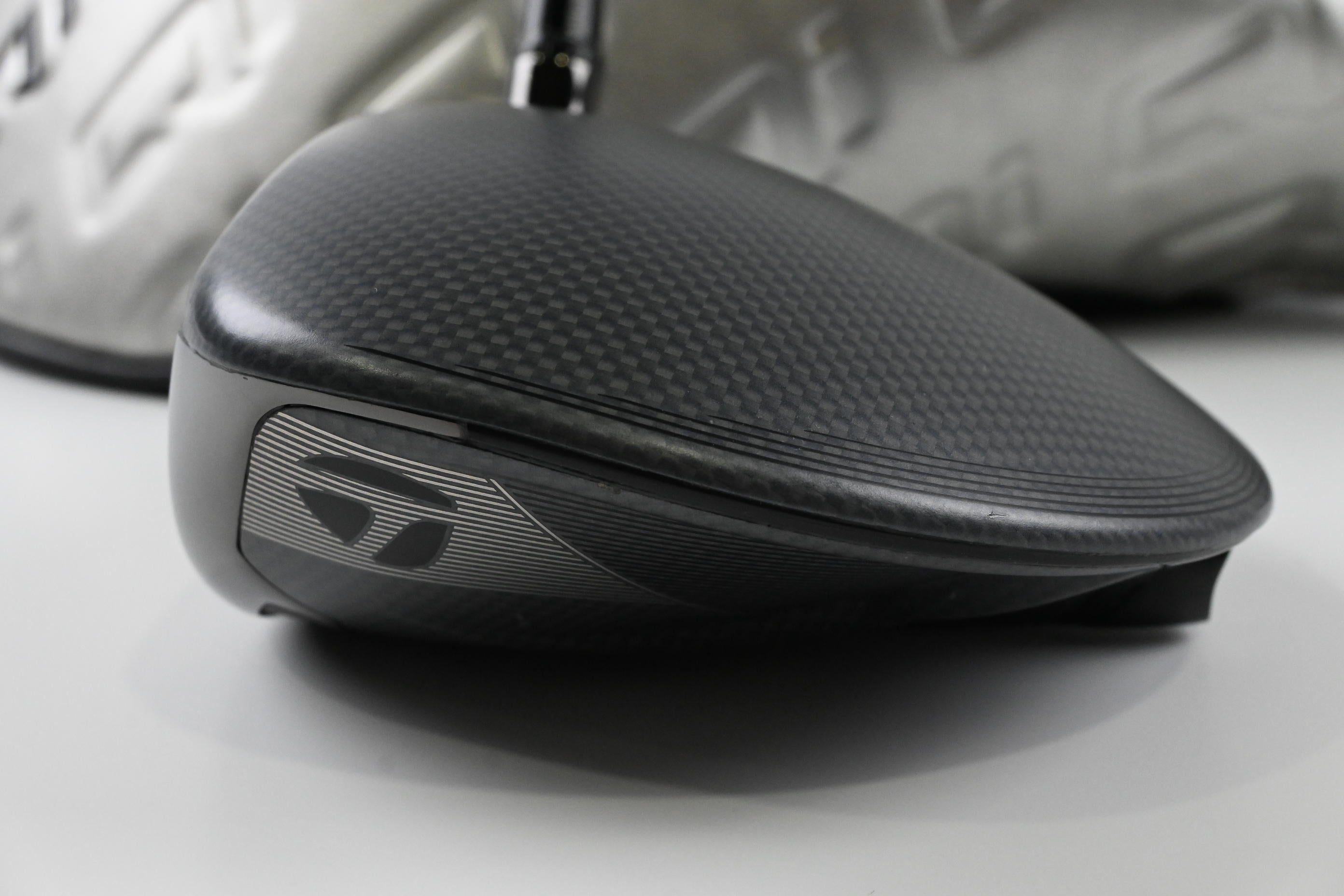 Left Hand Taylormade Qi35 Max Driver / 10.5 Degree / X-Flex Kai'li Blue 60