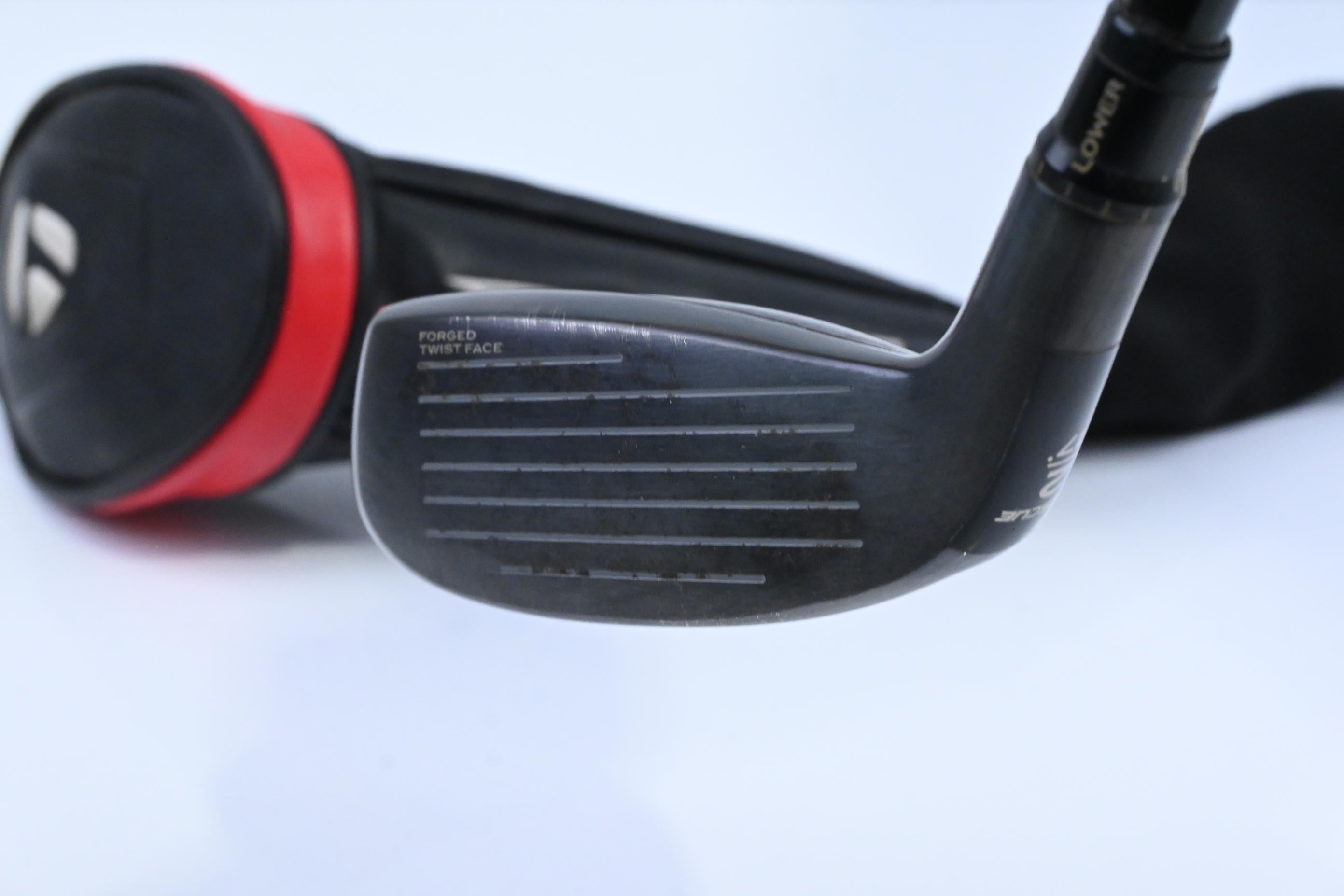 Taylormade Stealth Plus #2 Hybrid / 17 Degree / Stiff Flex HZRDUS Smoke RDX Red 80