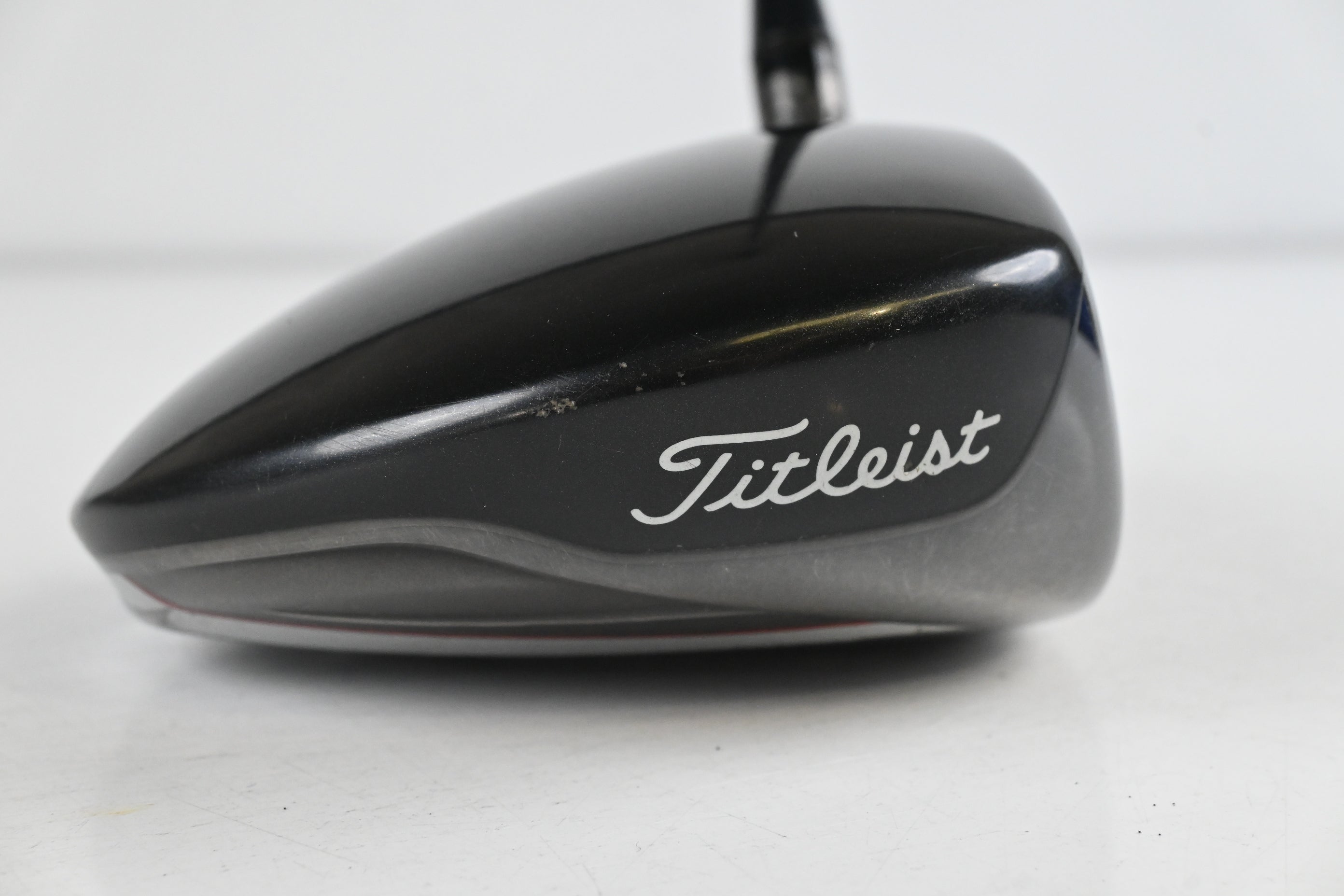 Titleist 913 D2 Driver / 9.5 Degree / Stiff Flex Aldila RIP Phenom 70 Shaft