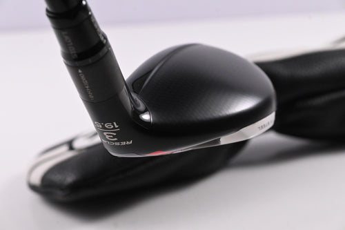 Taylormade Stealth Plus #3 Hybrid / 19.5 Degree / Regular Flex HZRDUS Smoke Red