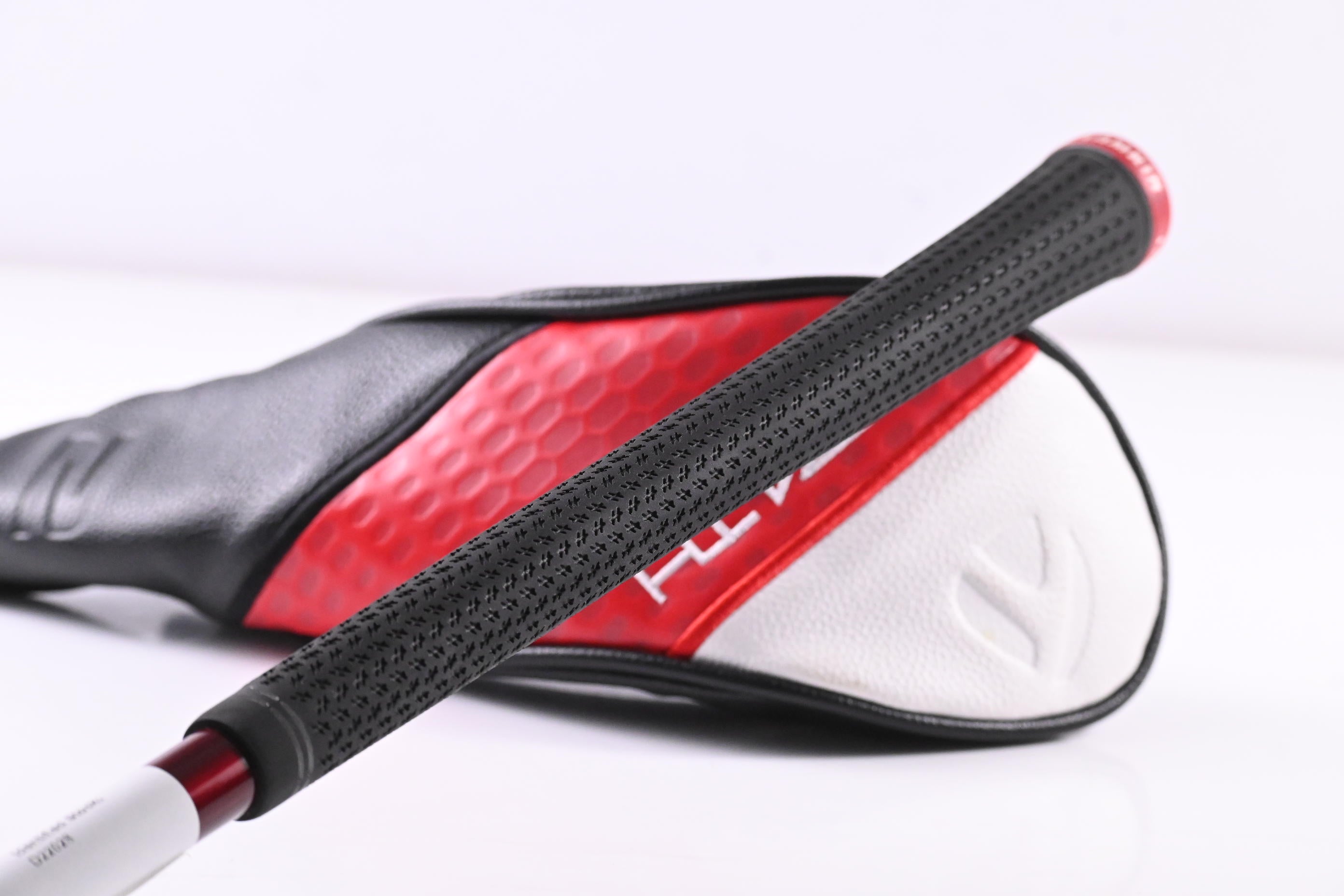 Taylormade Stealth 2 HD #4 Hybrid / 23 Degree / Regular Flex Speeder NX 50 Shaft