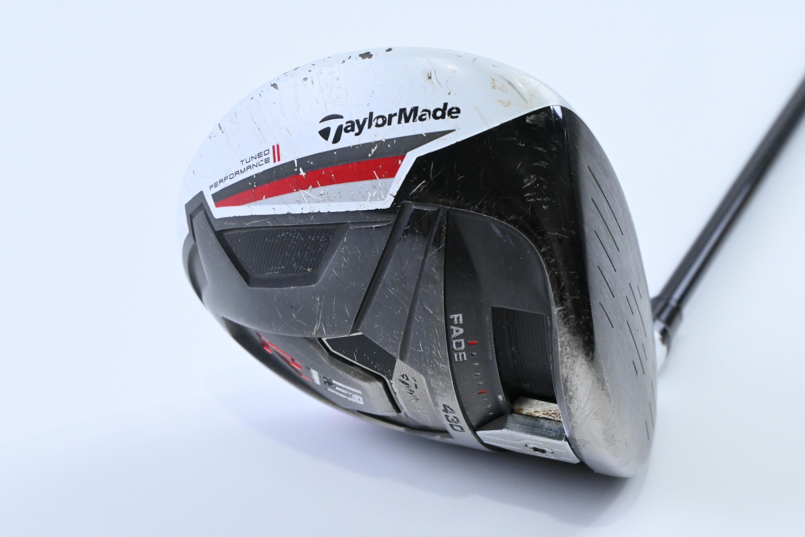 Taylormade R15 Driver / 10.5 Degree / X-Flex Kai'li White 60 Shaft