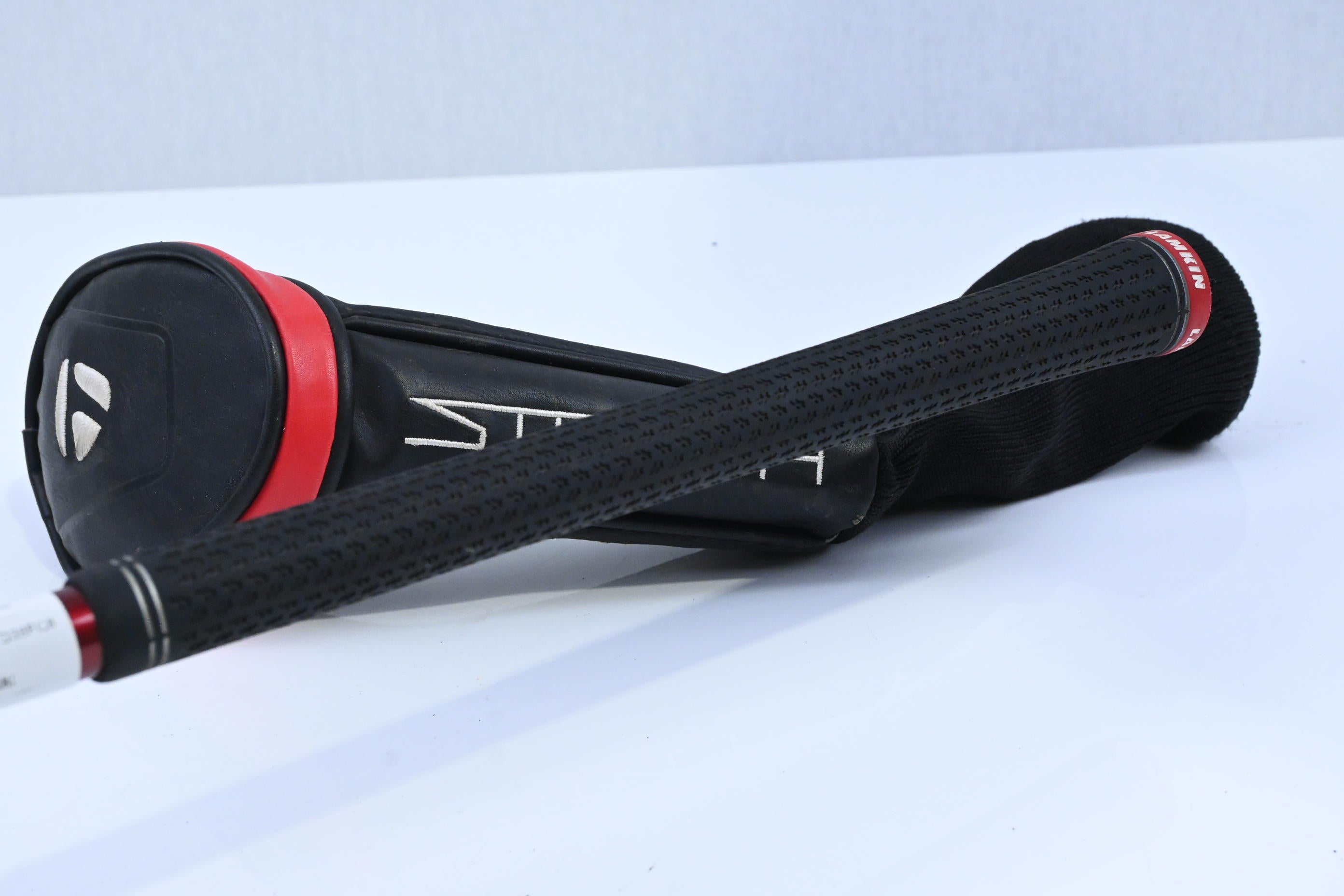 Taylormade Stealth Plus #2 Hybrid / 17 Degree / Stiff Flex HZRDUS Smoke RDX Red 80