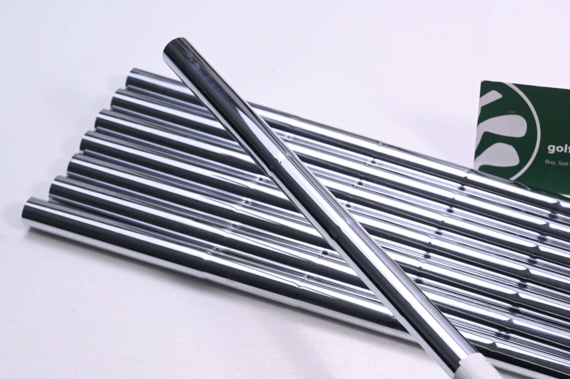 Dynamic Gold SL R300 Iron Shafts / Regular Flex / Set of 8 / .355" Taper Tips